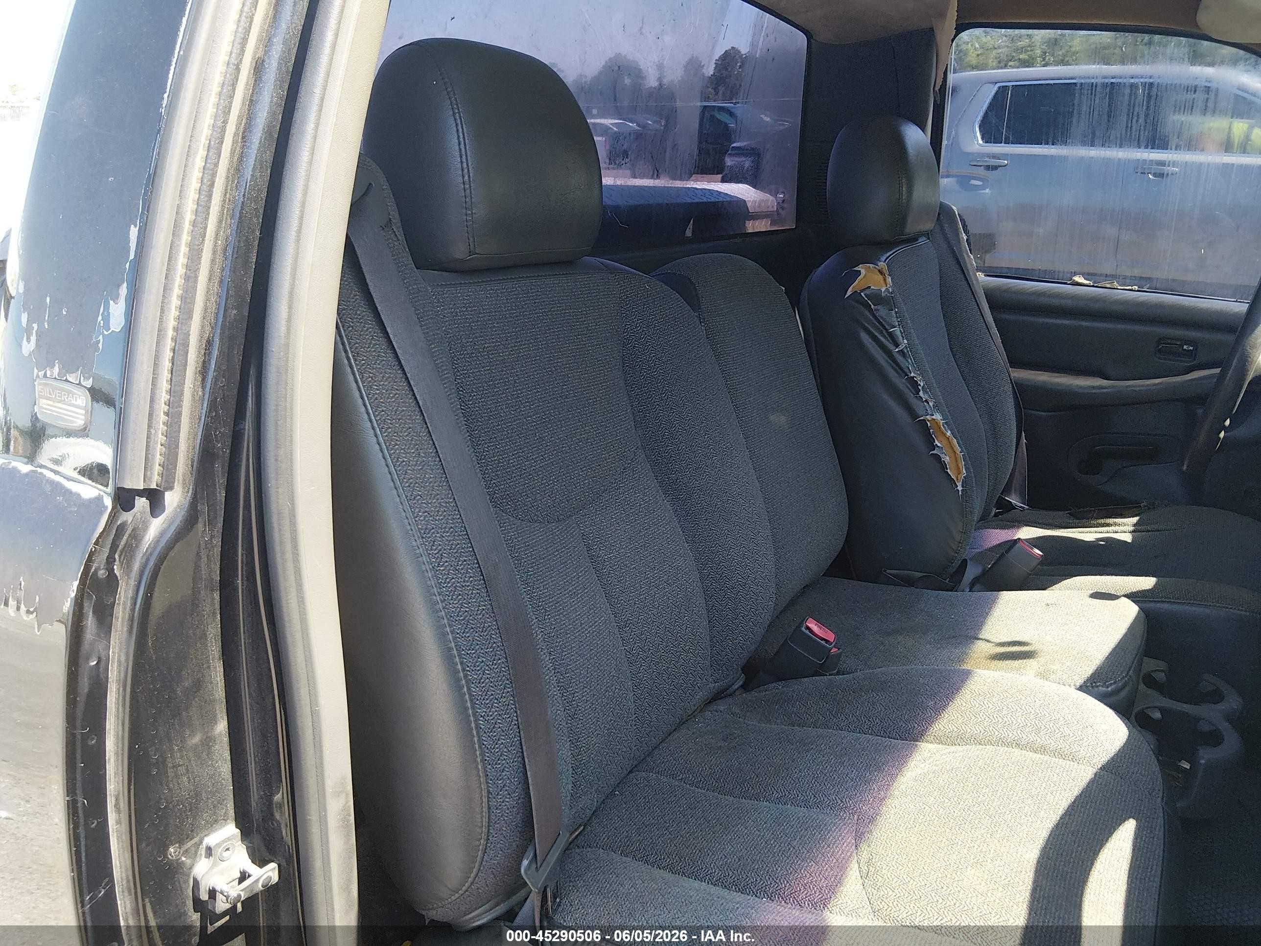 2004 Chevrolet Silverado 1500 Work Truck Black vin: 1GCEC14V34Z161128