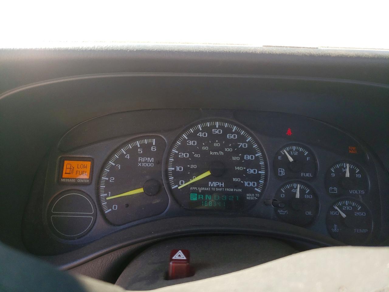 2000 Chevrolet Silverado C1500 White vin: 1GCEC14V3YE274753