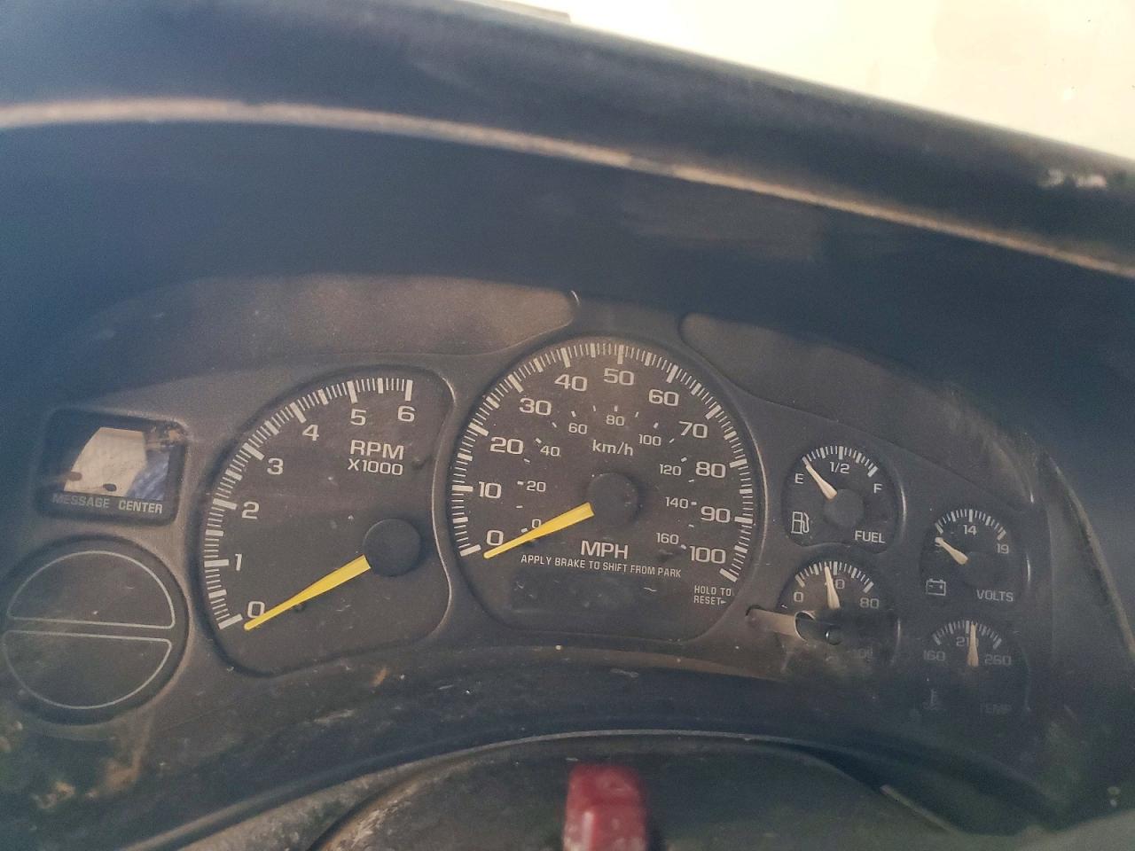 2000 Chevrolet Silverado C1500 White vin: 1GCEC14V3YE407477