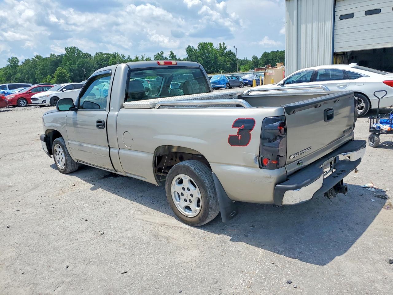 2003 Chevrolet Silverado C1500 Tan vin: 1GCEC14V43Z326151