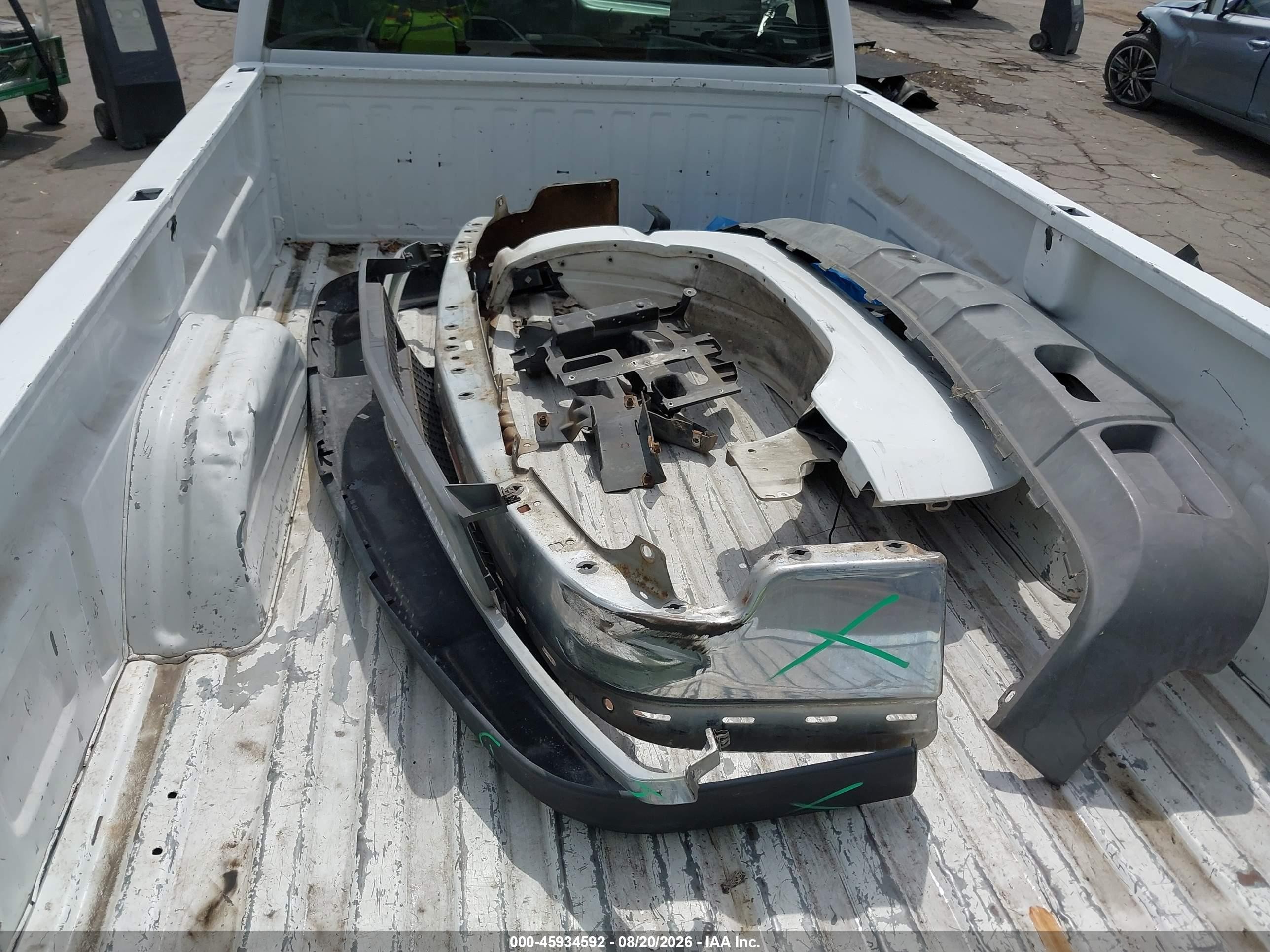 2004 Chevrolet Silverado 1500 Work Truck White vin: 1GCEC14V44Z292973