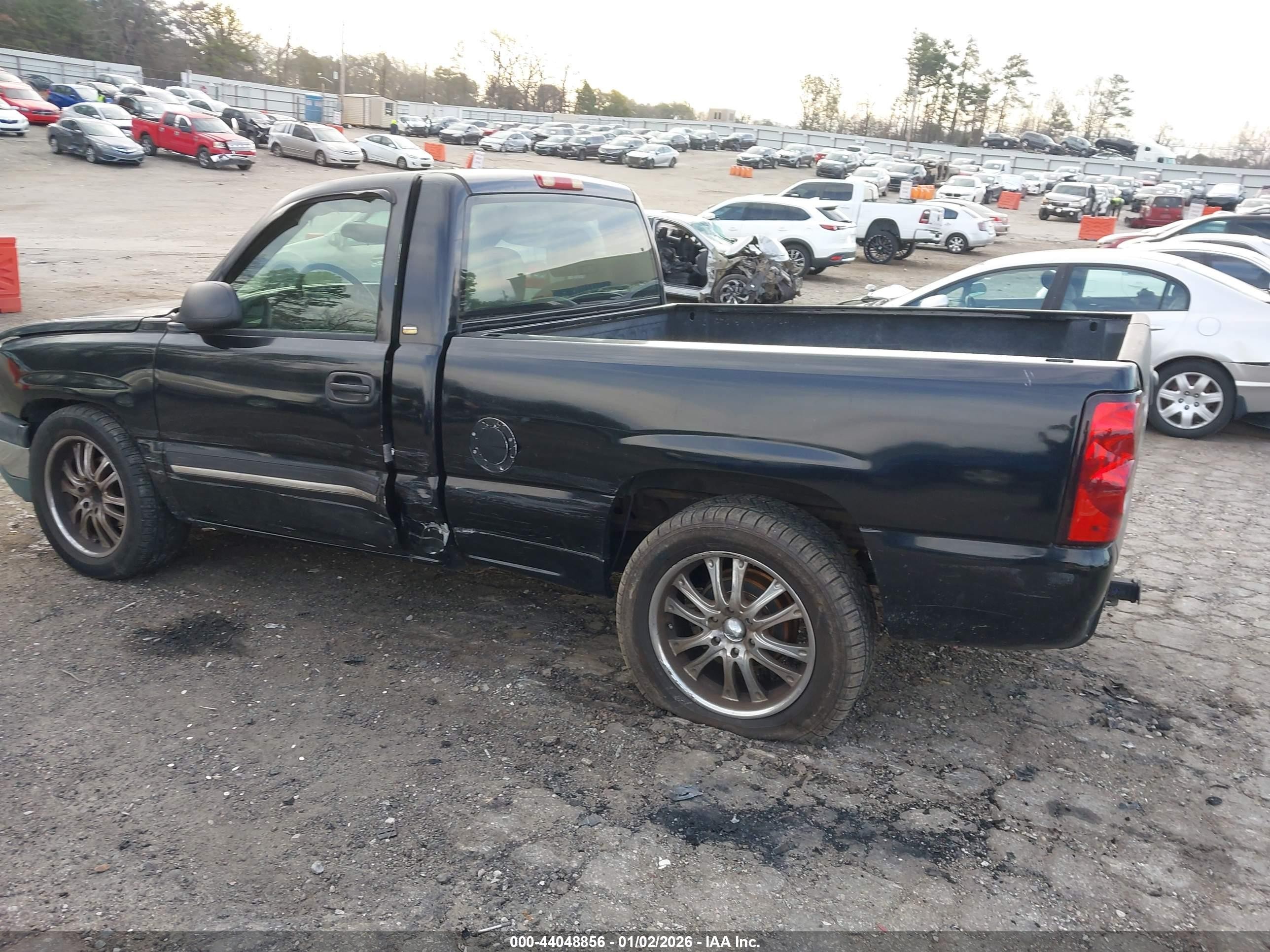 2005 Chevrolet Silverado 1500   Black vin: 1GCEC14V45Z204859