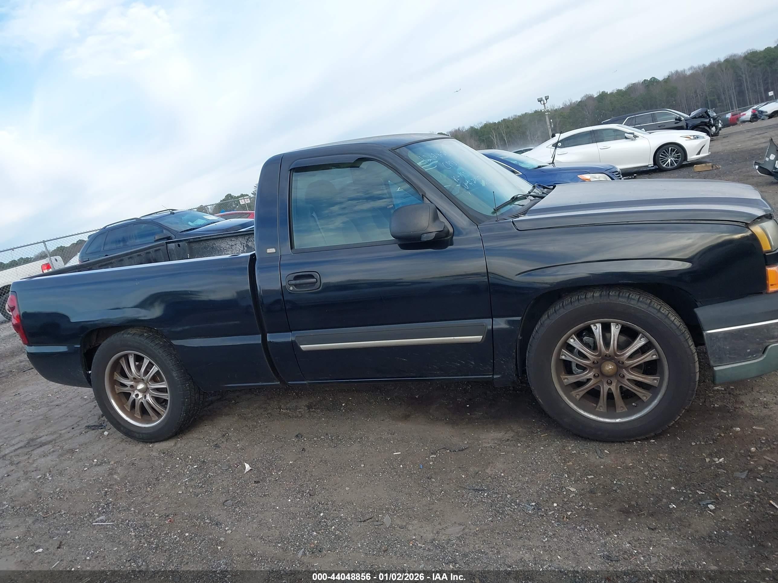 2005 Chevrolet Silverado 1500   Black vin: 1GCEC14V45Z204859