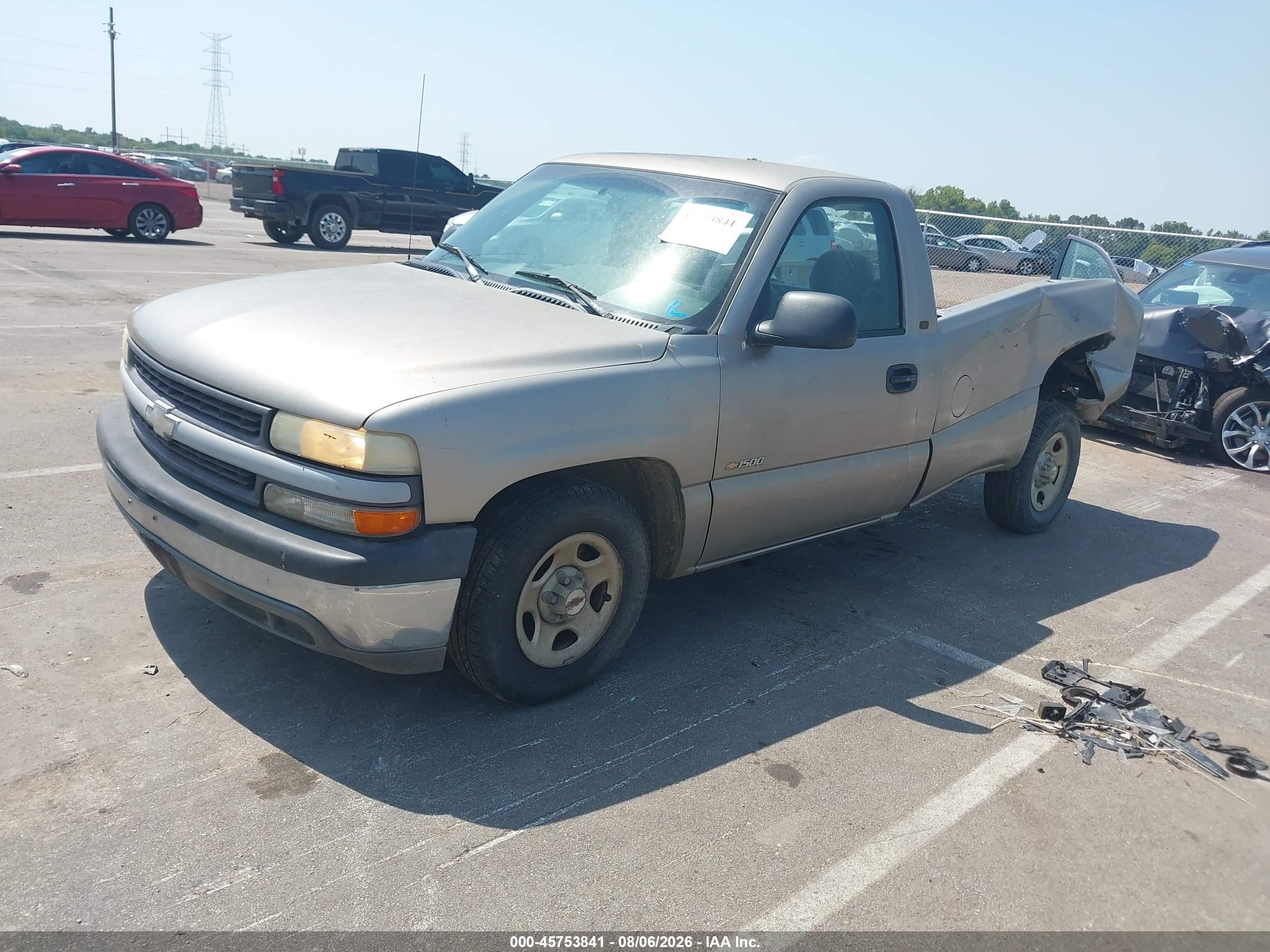 2000 Chevrolet Silverado 1500   Желто-коричневый vin: 1GCEC14V4YE171292