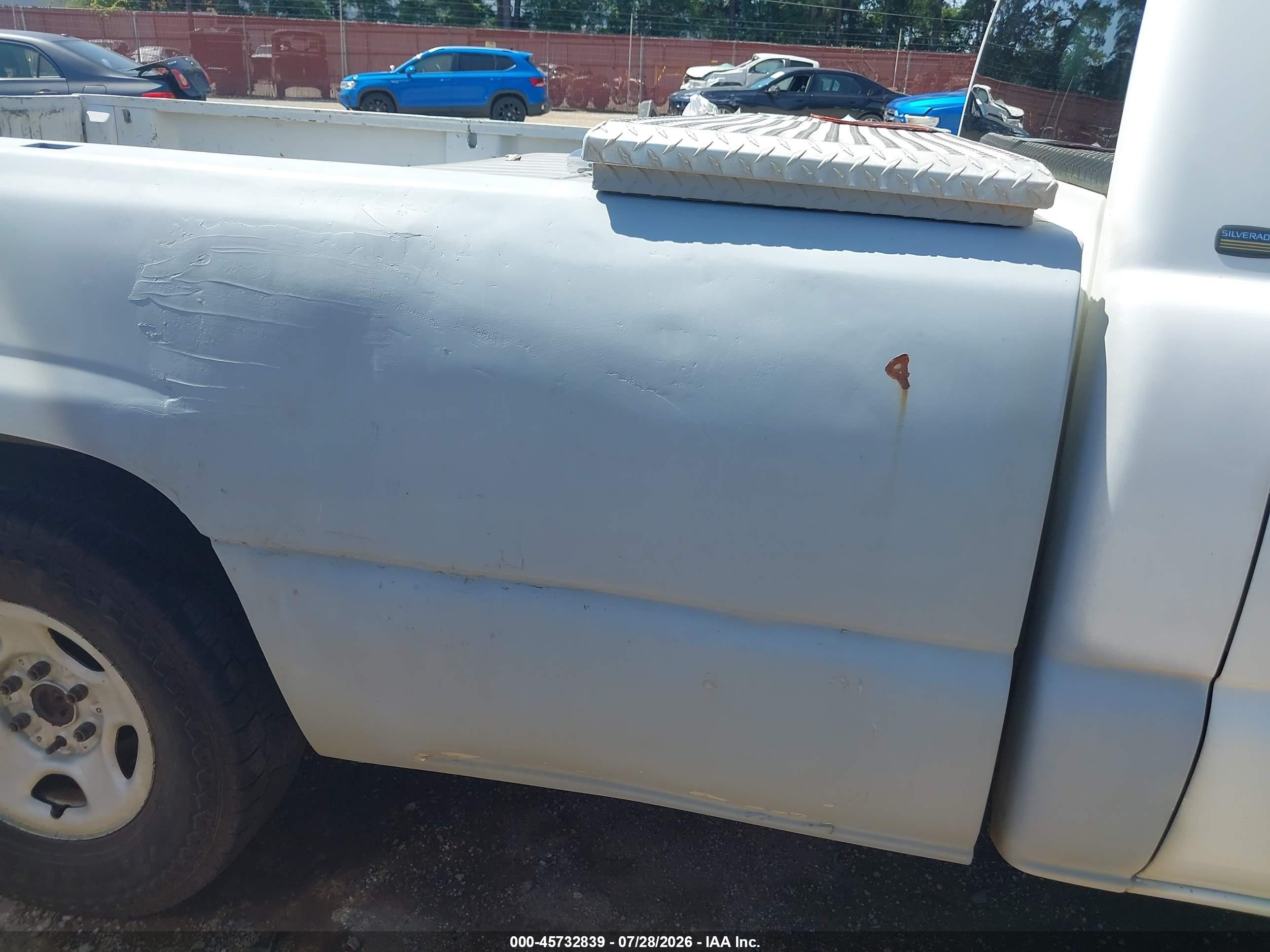 2003 Chevrolet Silverado 1500 Work Truck White vin: 1GCEC14V53Z170525
