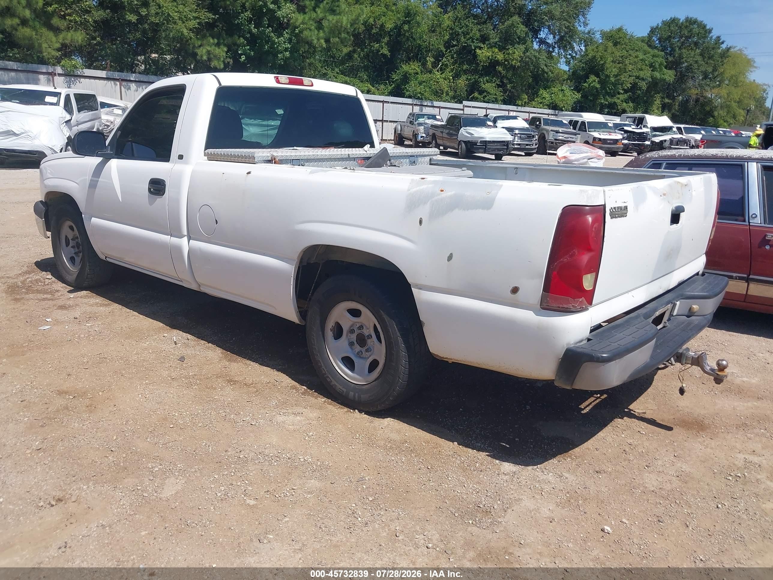 2003 Chevrolet Silverado 1500 Work Truck White vin: 1GCEC14V53Z170525