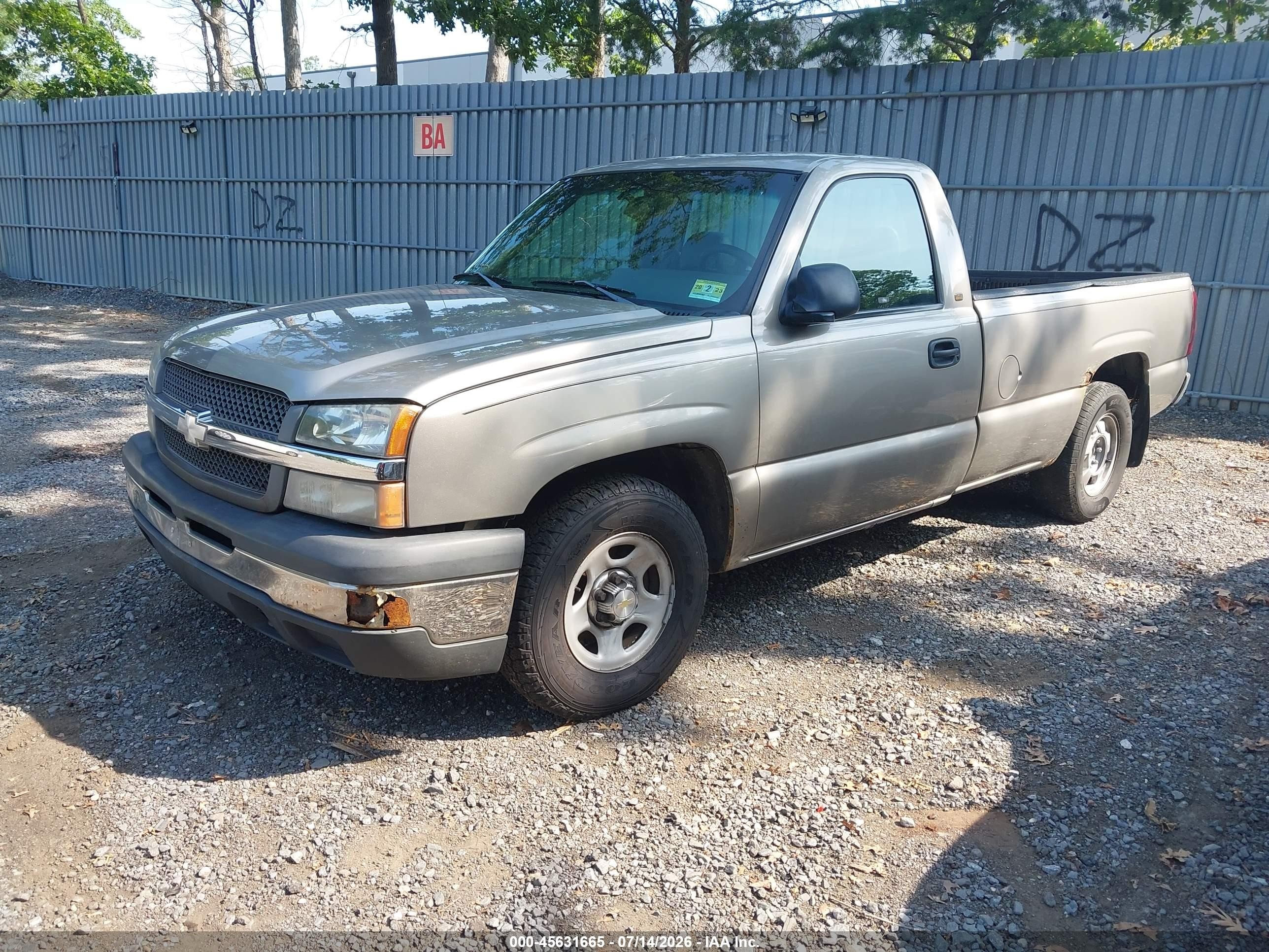 2003 Chevrolet Silverado 1500 Work Truck Silver vin: 1GCEC14V53Z194968