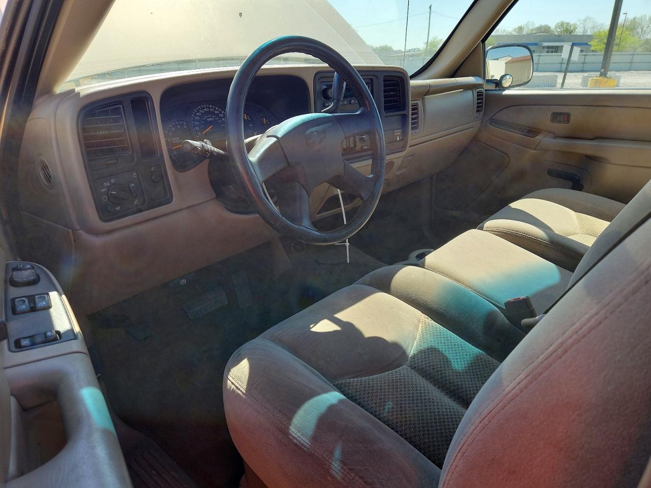 2004 Chevrolet Silverado C1500 Cream vin: 1GCEC14V54Z294361