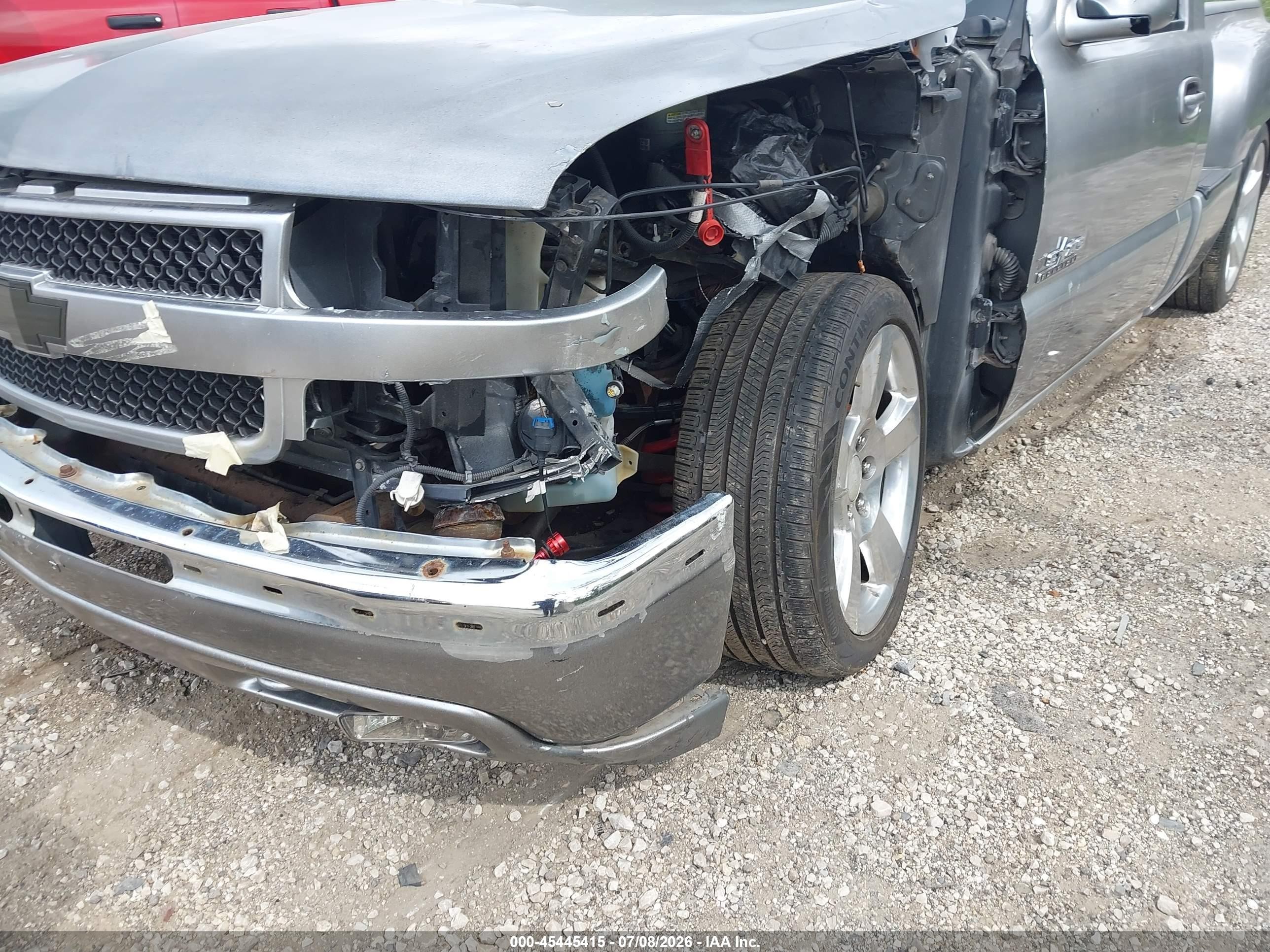 2002 Chevrolet Silverado 1500   Серебряный vin: 1GCEC14V62Z235638