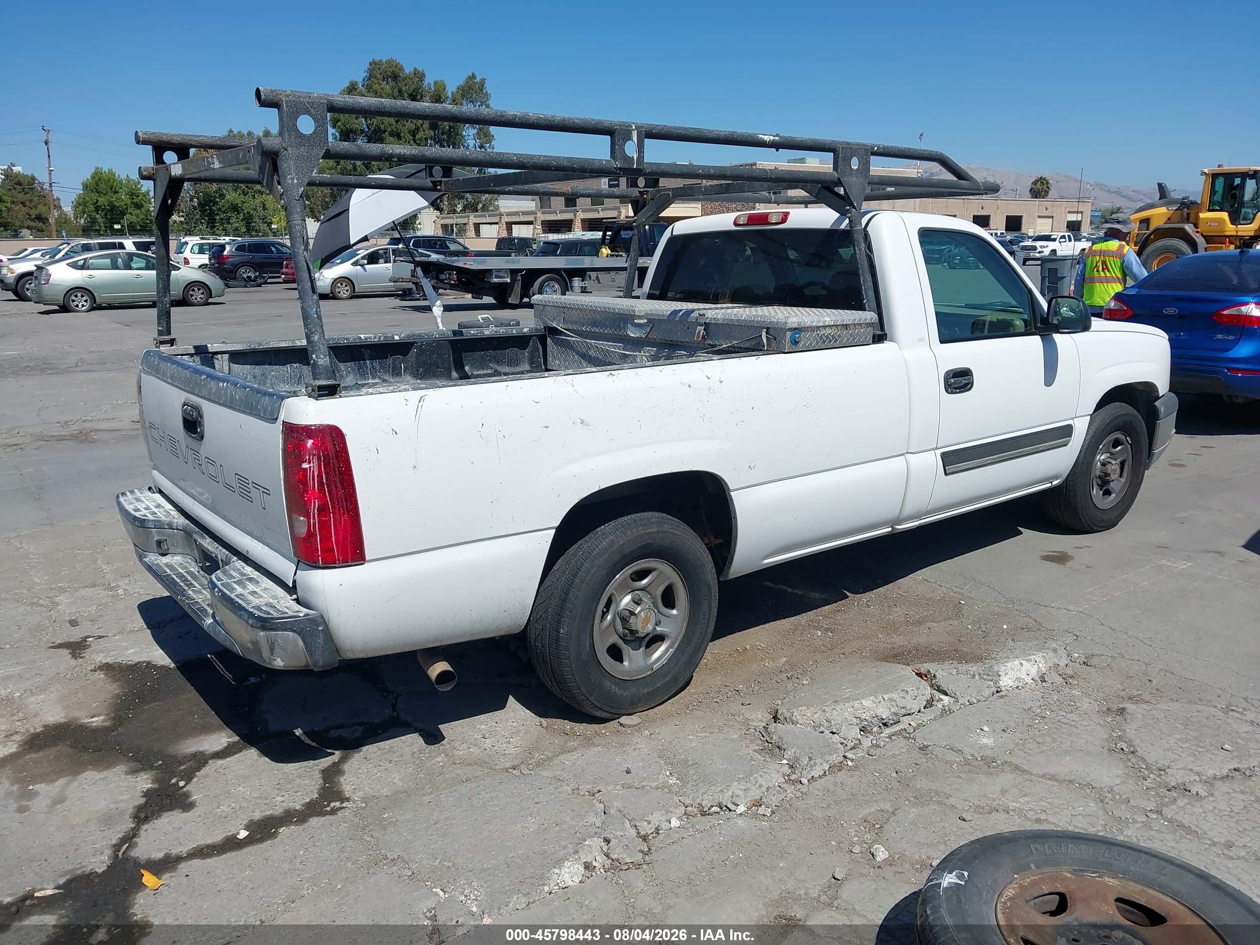 2003 Chevrolet Silverado 1500   White vin: 1GCEC14V63Z176172