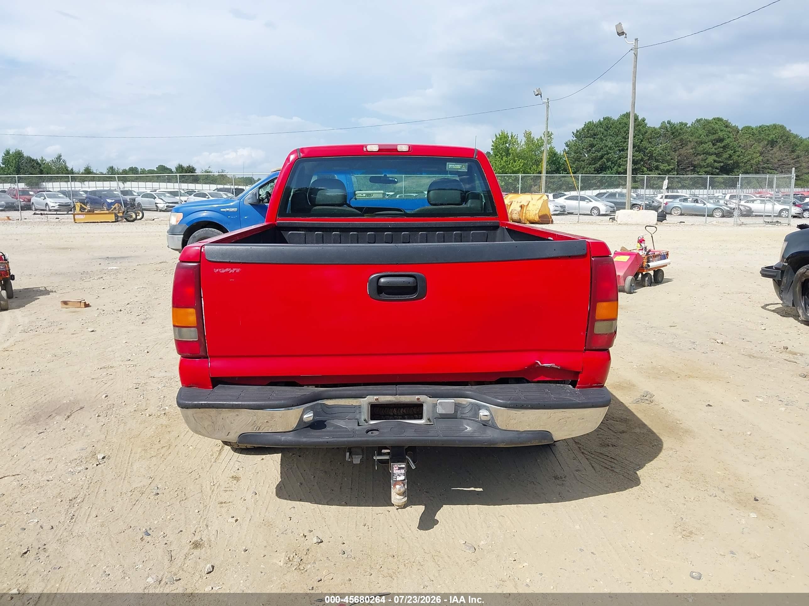 2000 Chevrolet Silverado 1500   Red vin: 1GCEC14V6YZ107831