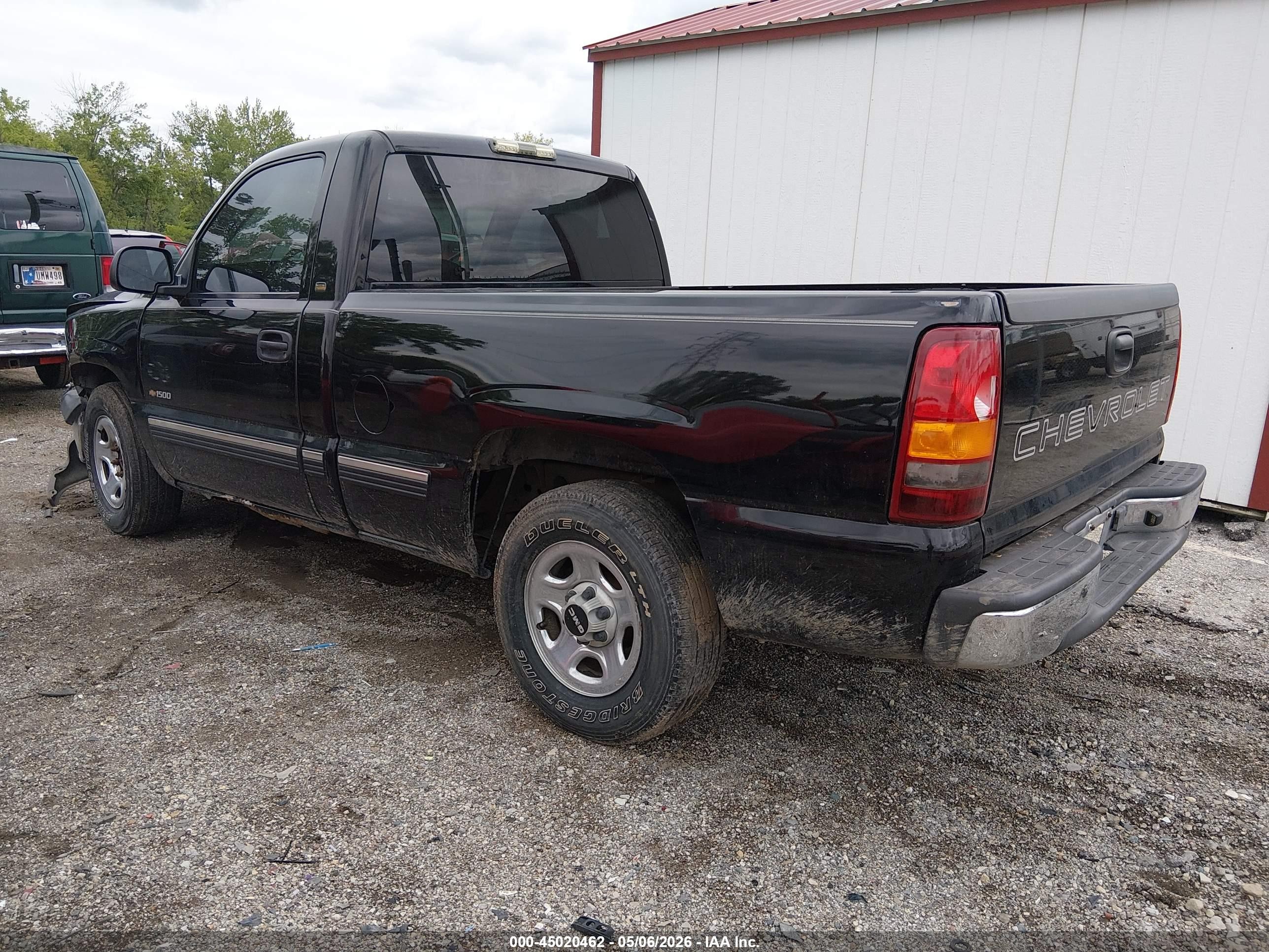 2002 Chevrolet Silverado 1500   Black vin: 1GCEC14V72Z263318