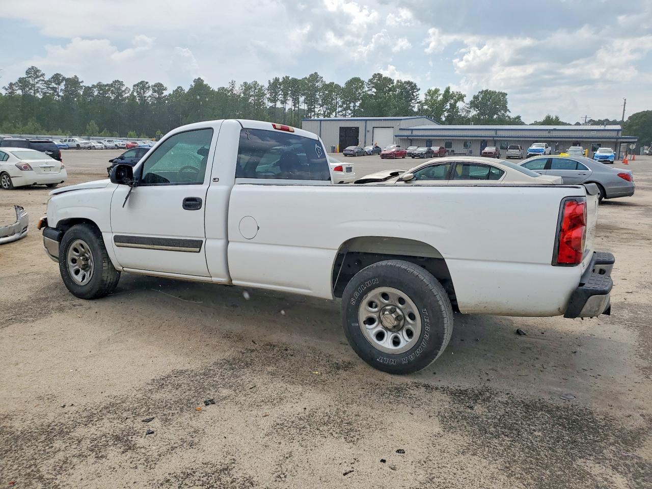 2006 Chevrolet Silverado C1500 White vin: 1GCEC14V76Z240210