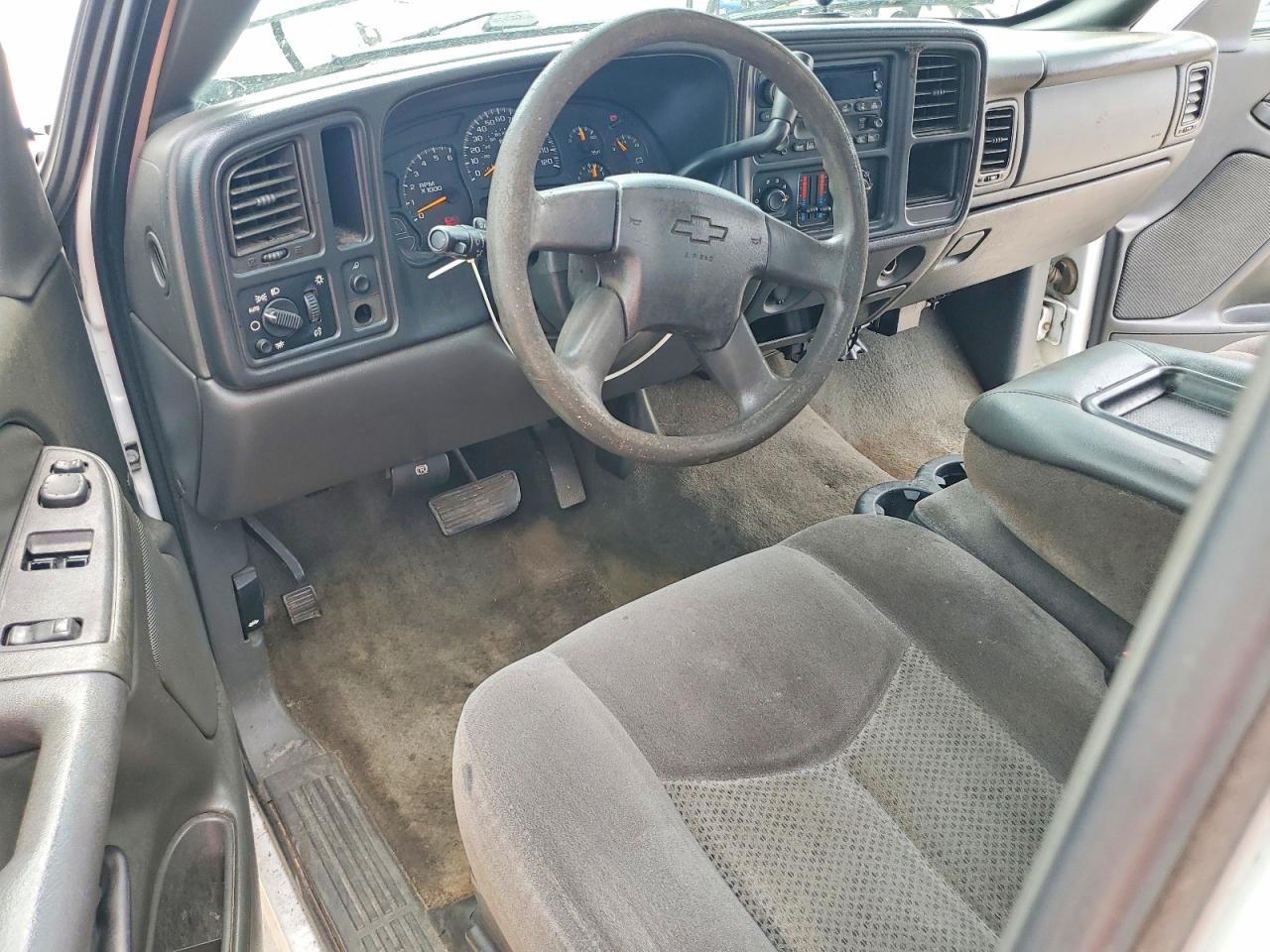 2006 Chevrolet Silverado C1500 White vin: 1GCEC14V76Z240210