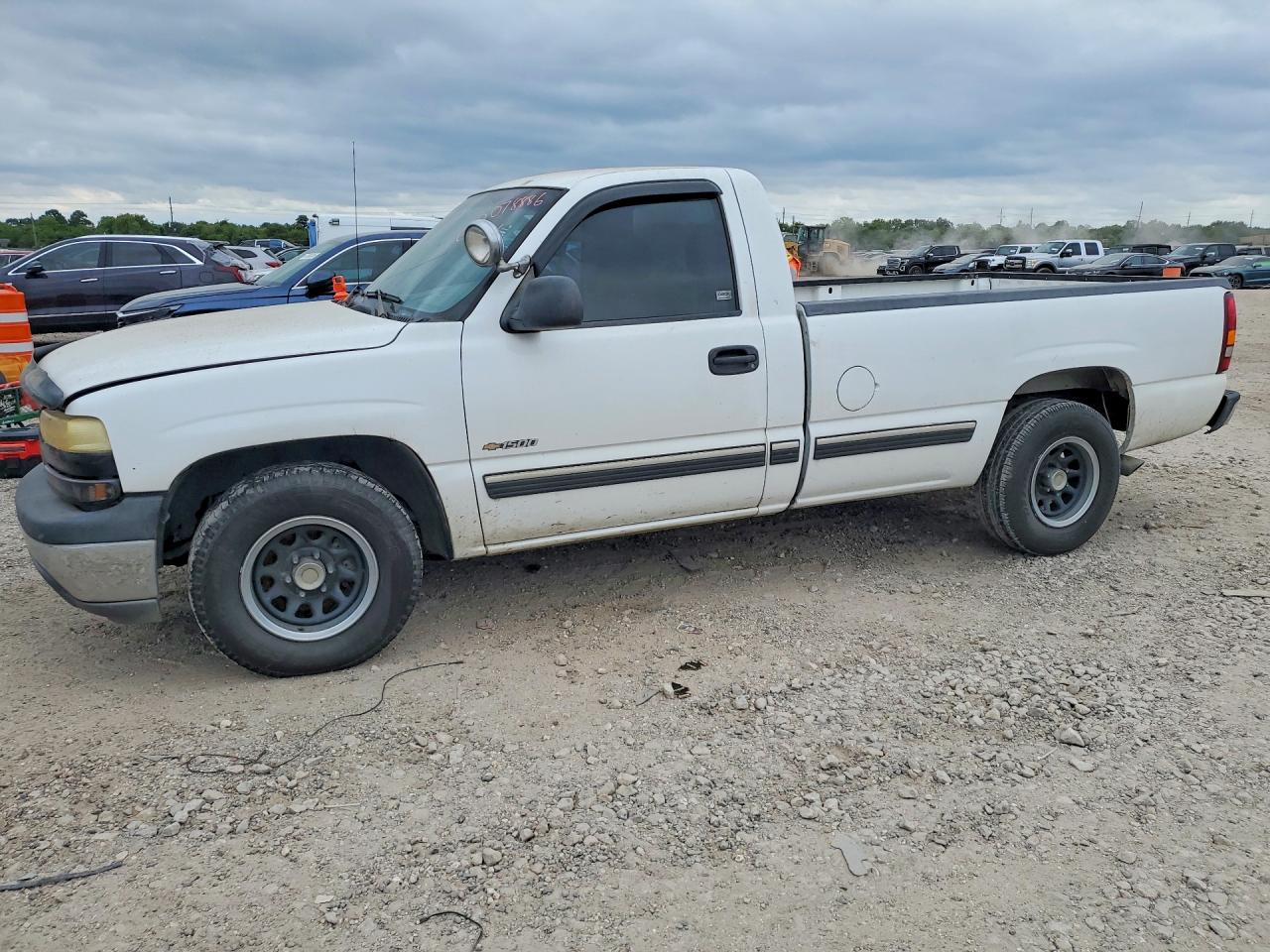 1GCEC14V82Z213527
