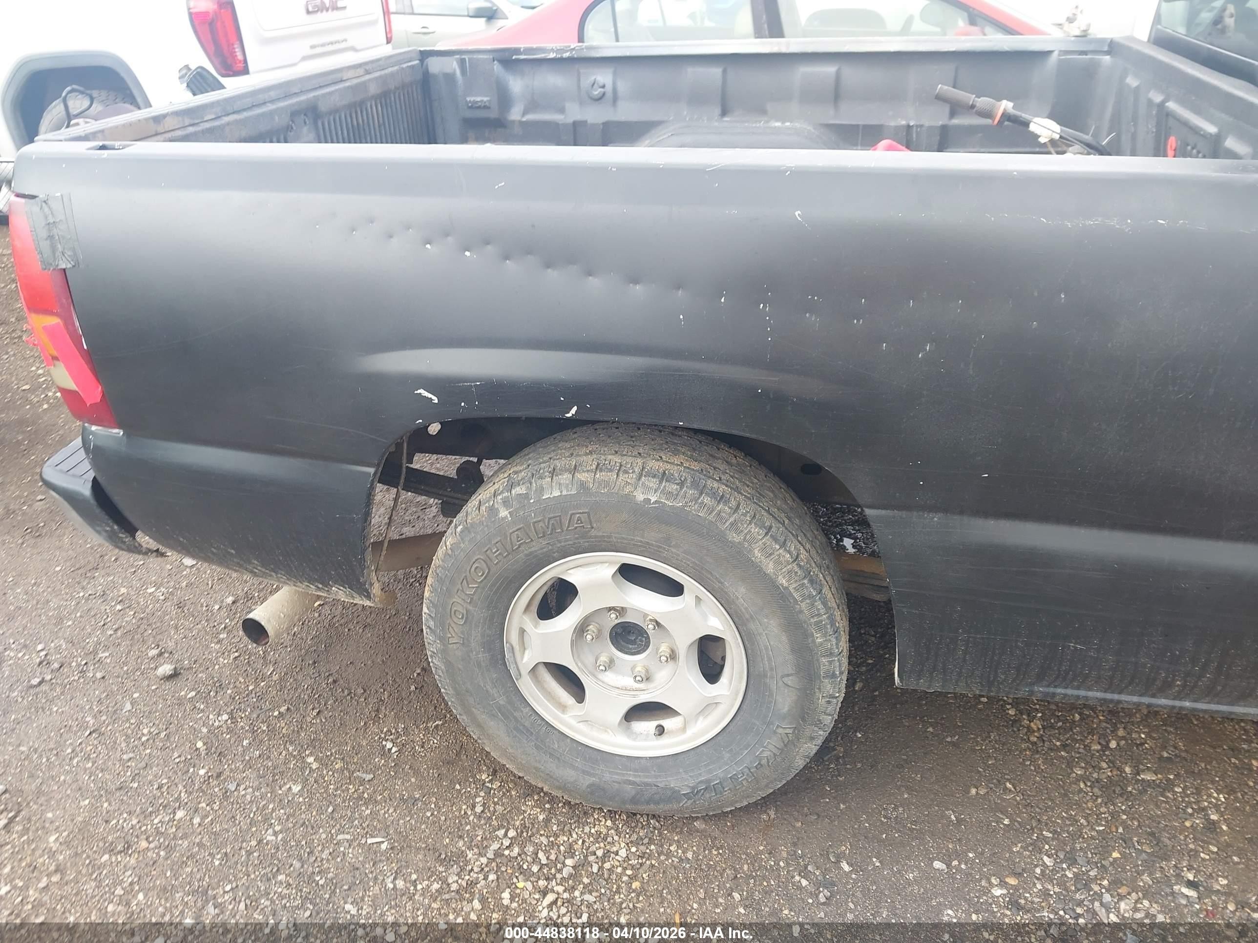 2004 Chevrolet Silverado 1500 Ls Black vin: 1GCEC14V84Z268708