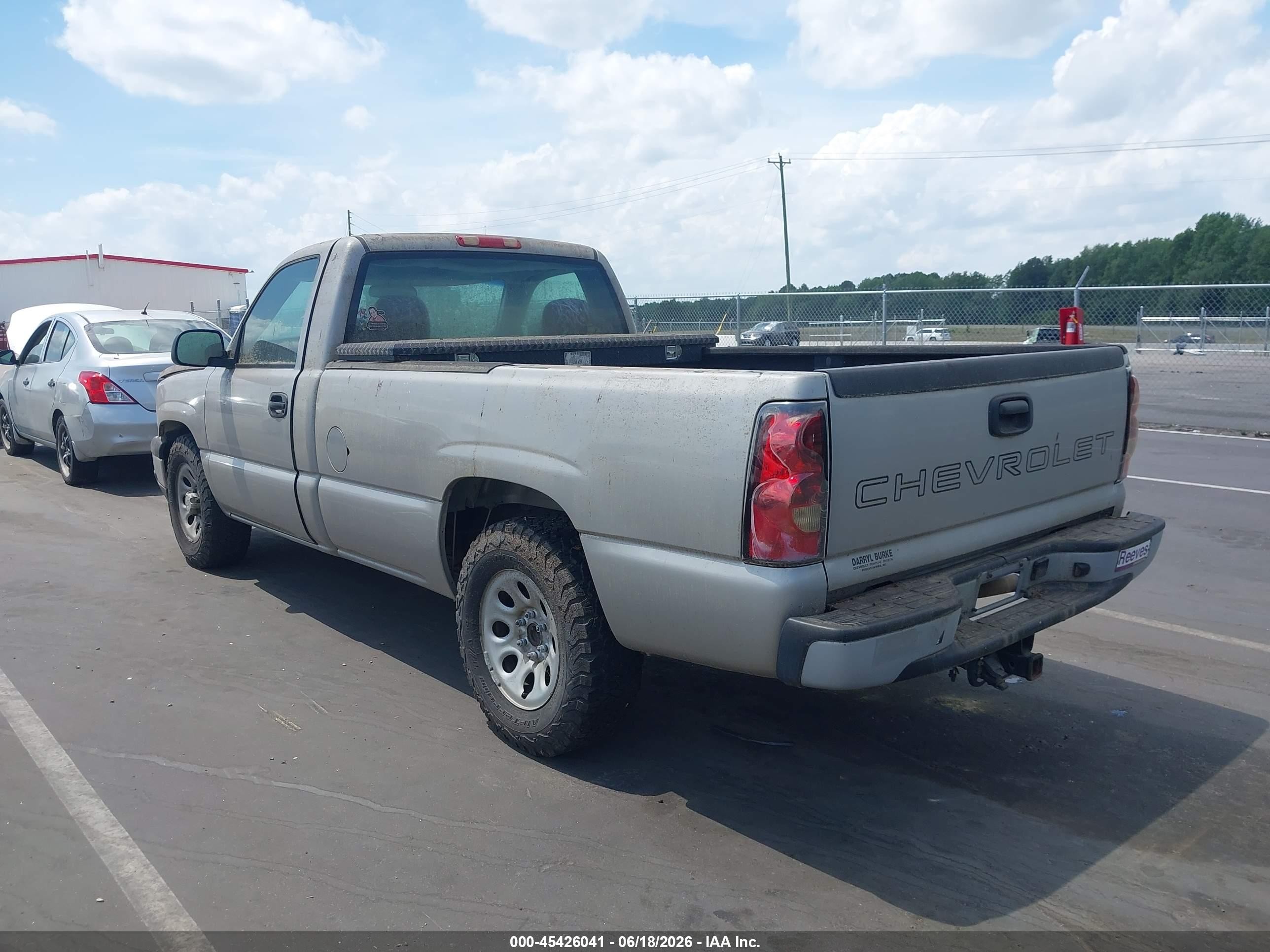 2006 Chevrolet Silverado 1500 Work Truck Бежевый vin: 1GCEC14V86E262546