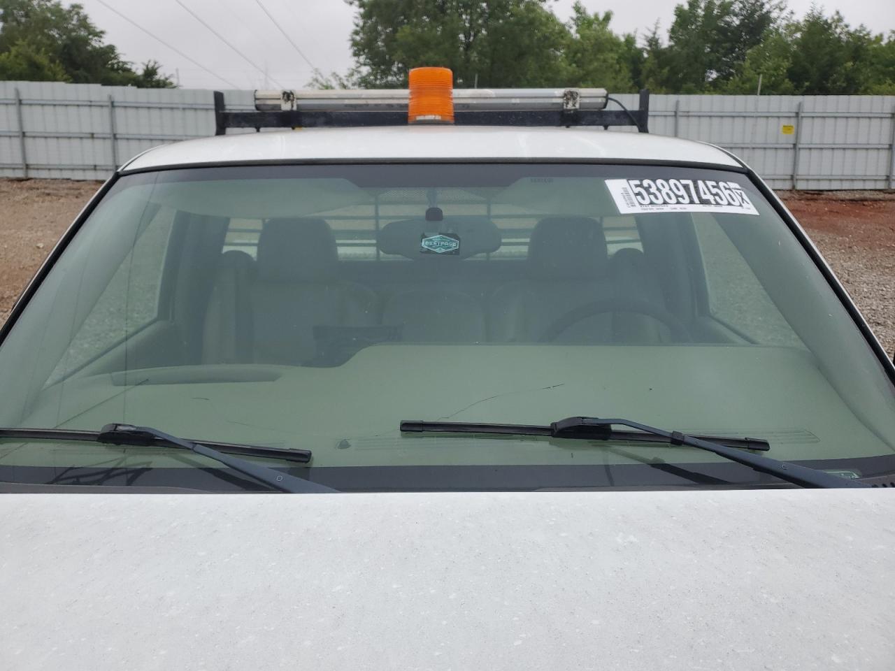 2007 Chevrolet Silverado C1500 Classic White vin: 1GCEC14V87Z113662 Damage: Windshield, Broken, Replacement Required