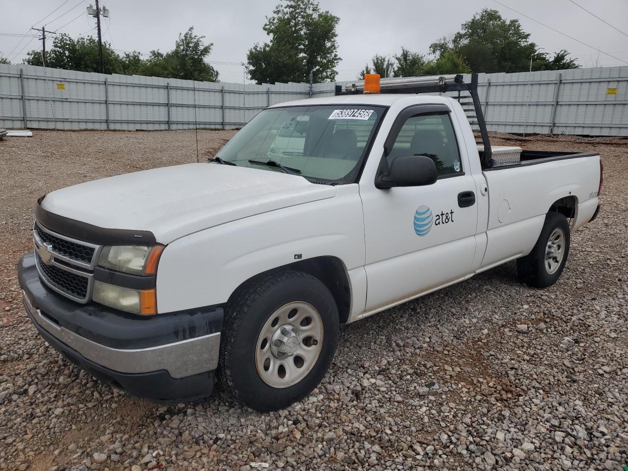 2007 Chevrolet Silverado C1500 Classic White vin: 1GCEC14V87Z113662 Damage: Cab - Left, Hole(S), 2 To 3 Inches