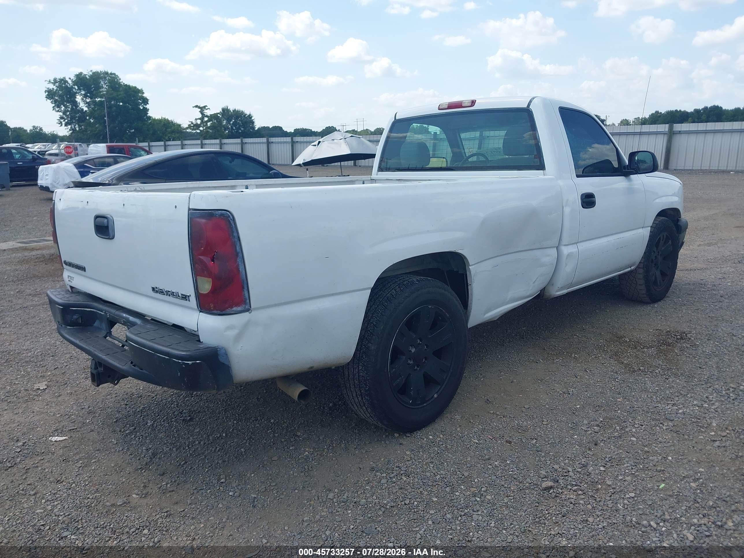 2004 Chevrolet Silverado 1500 Ls White vin: 1GCEC14V94Z309251