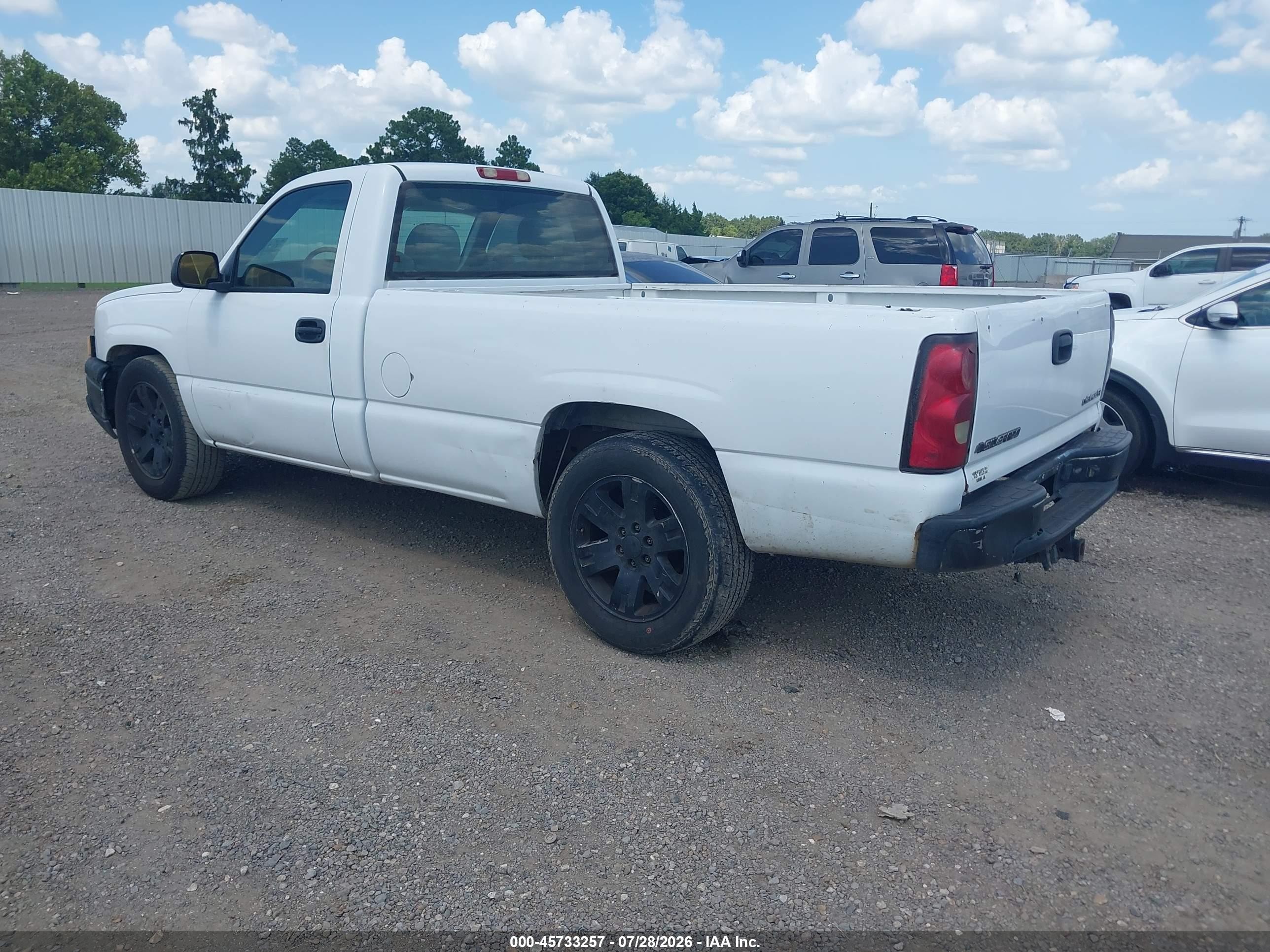 2004 Chevrolet Silverado 1500 Ls White vin: 1GCEC14V94Z309251