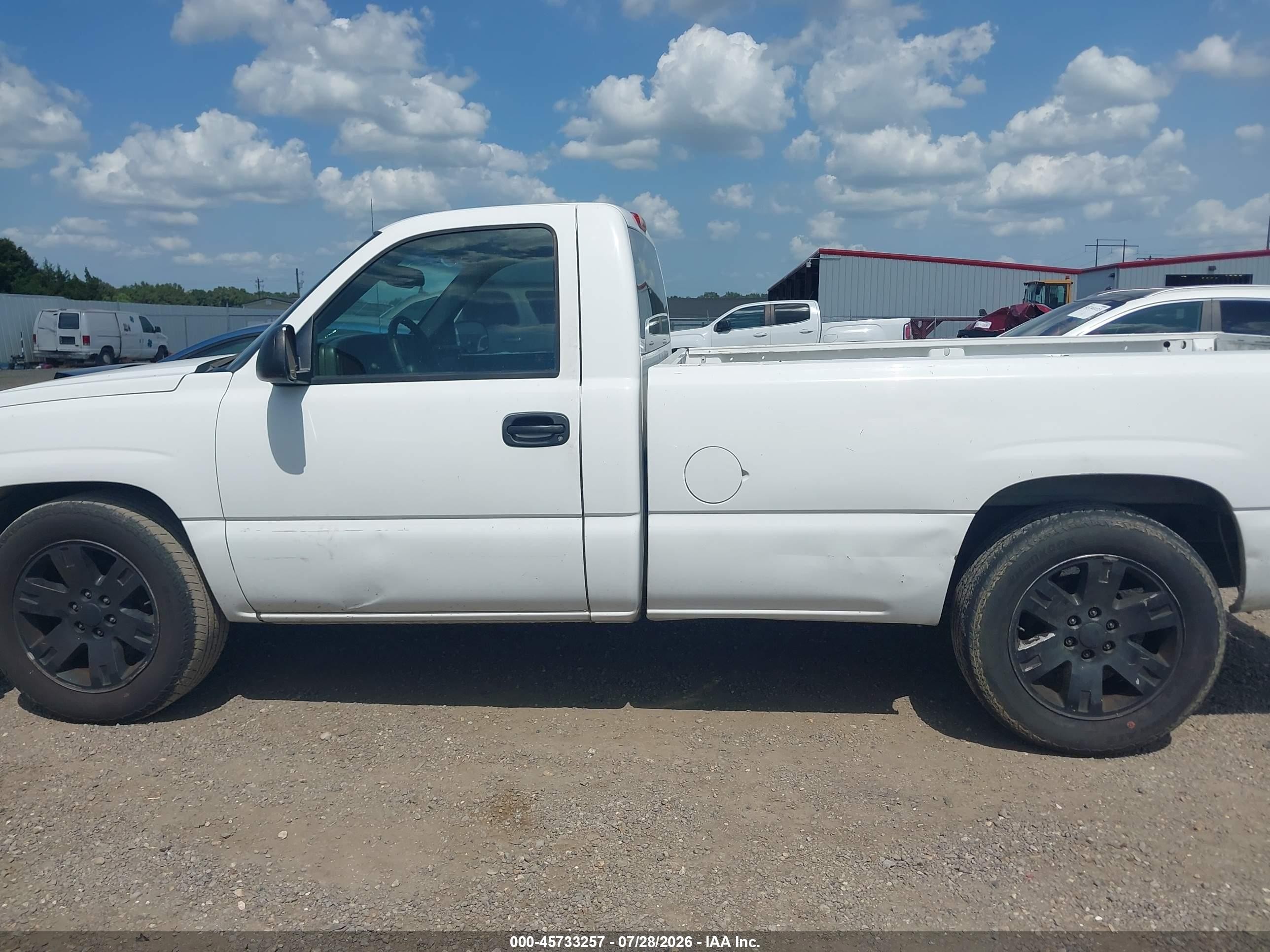 2004 Chevrolet Silverado 1500 Ls White vin: 1GCEC14V94Z309251