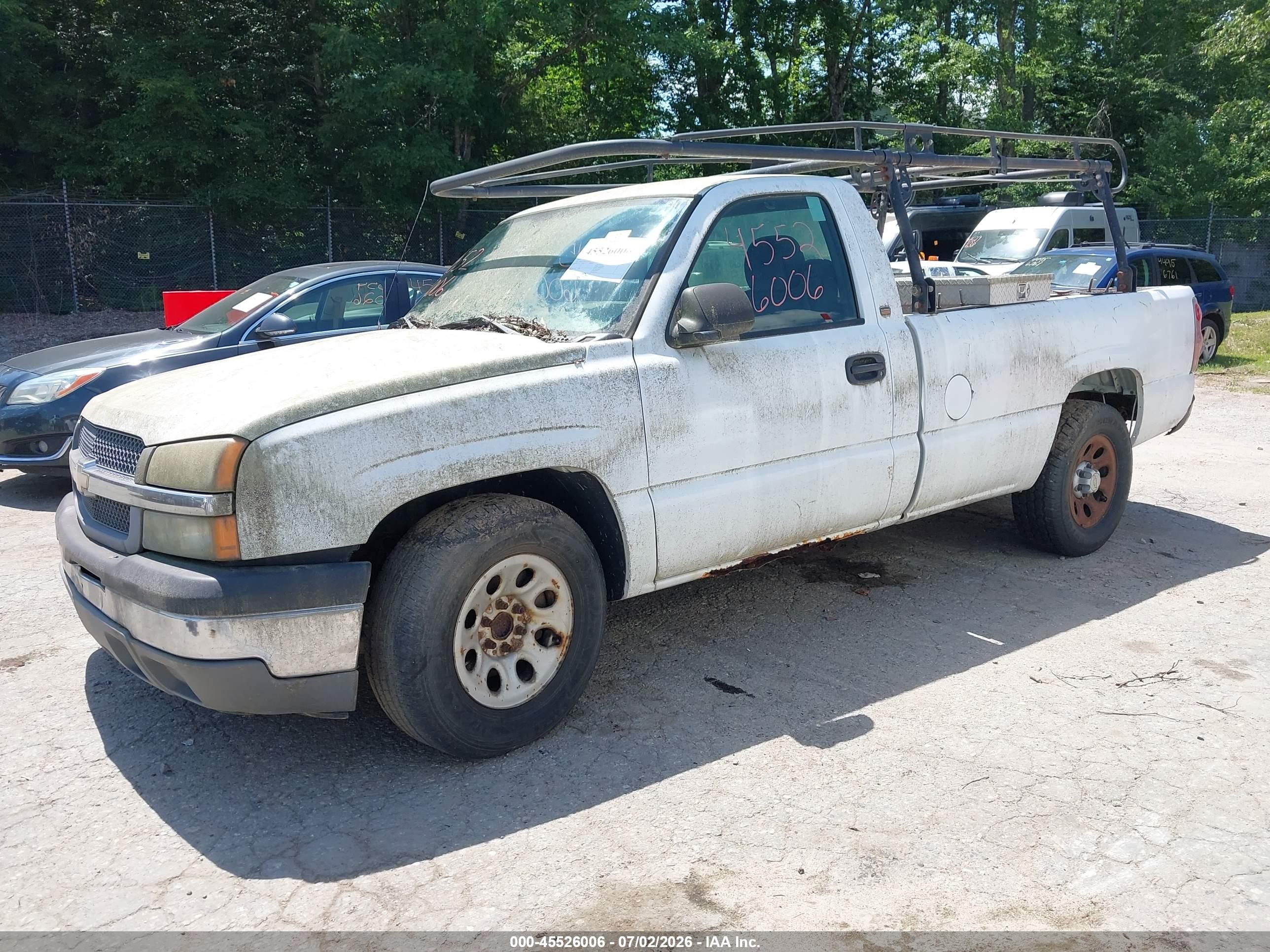 2005 Chevrolet Silverado 1500 Work Truck White vin: 1GCEC14V95Z336340