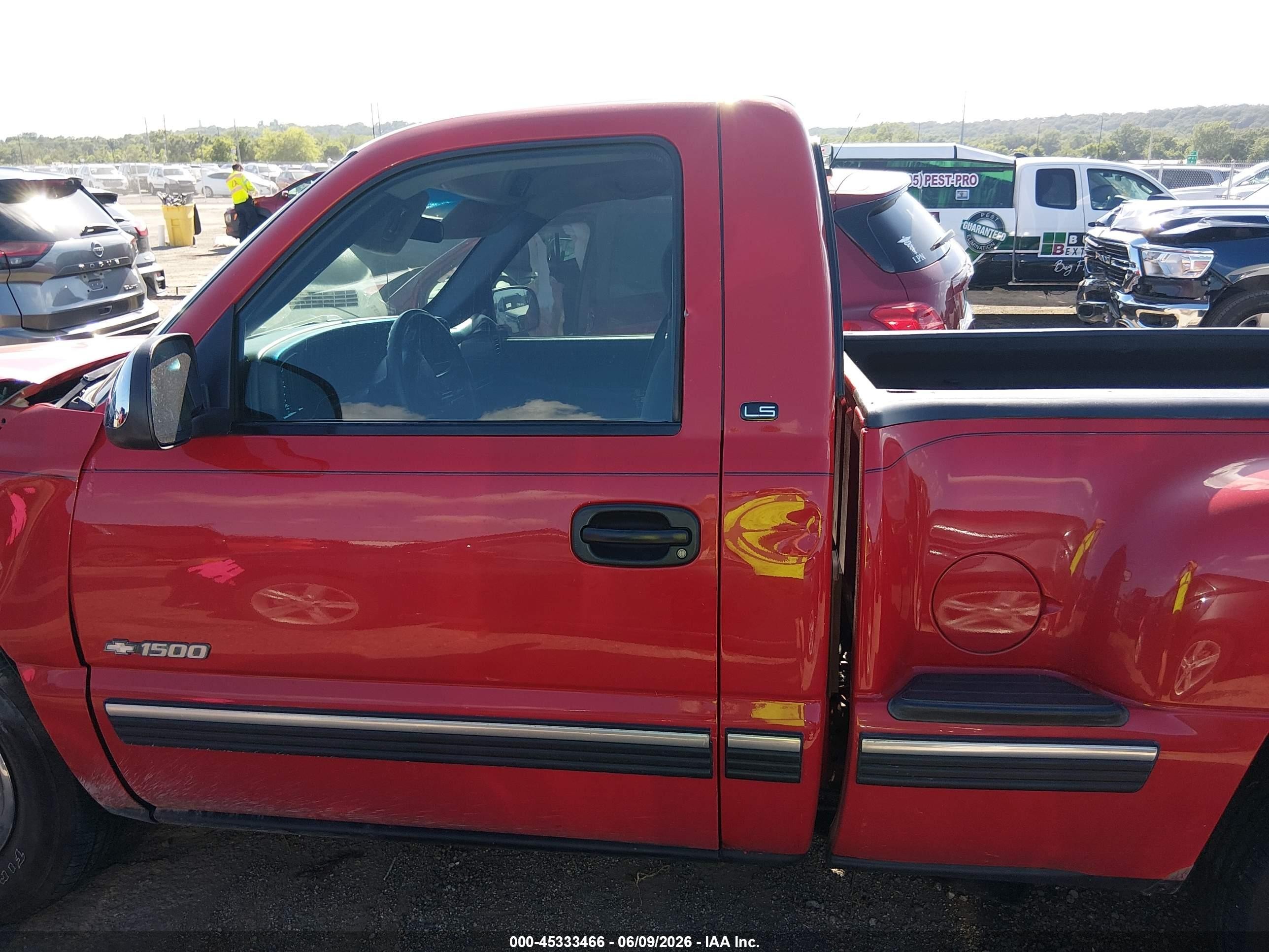 1999 Chevrolet Silverado 1500 Ls Красный vin: 1GCEC14V9XZ153958