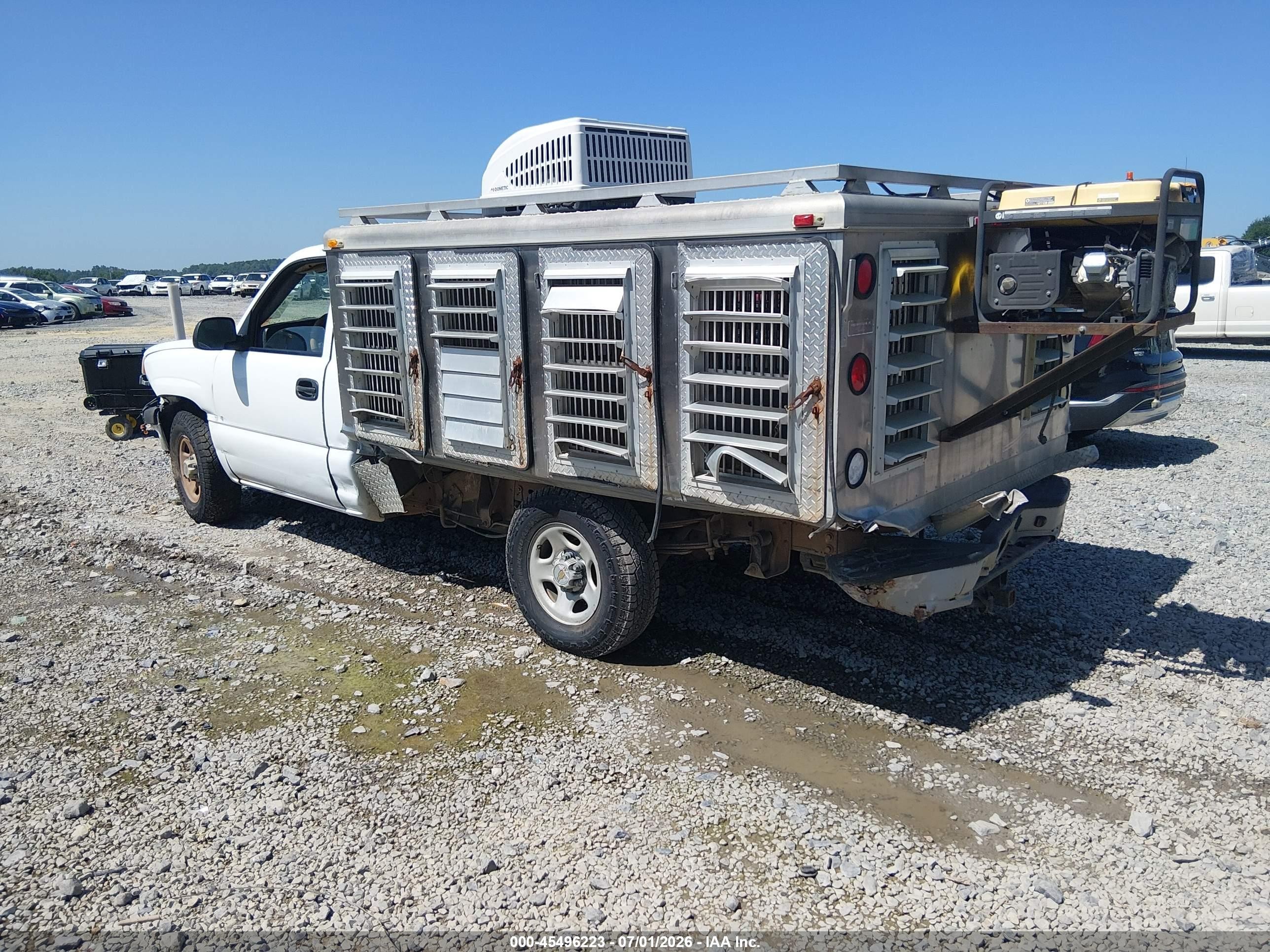2003 Chevrolet Silverado 1500 Work Truck White vin: 1GCEC14VX3Z112555
