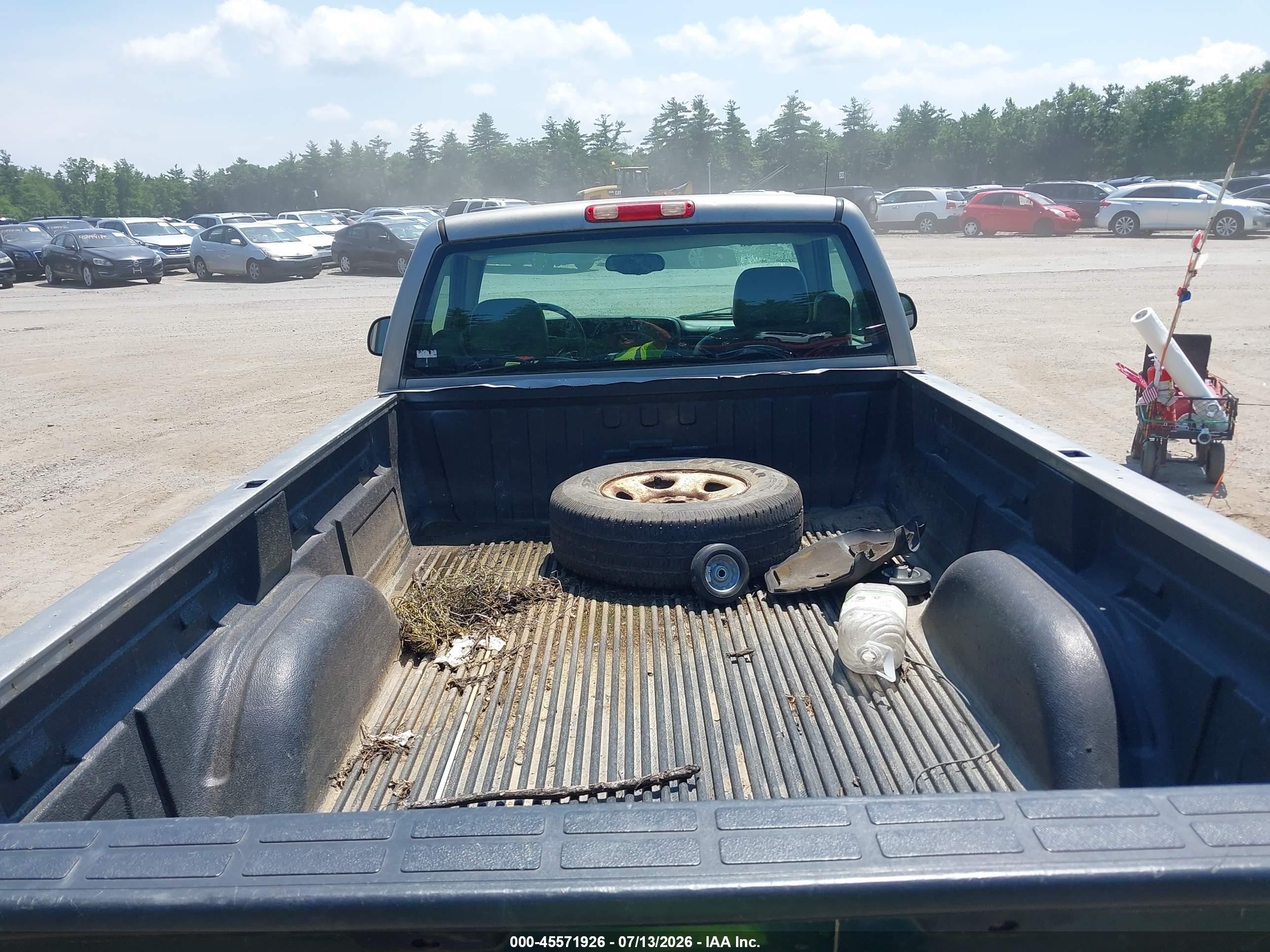 2003 Chevrolet Silverado 1500 Work Truck Tan vin: 1GCEC14VX3Z132000