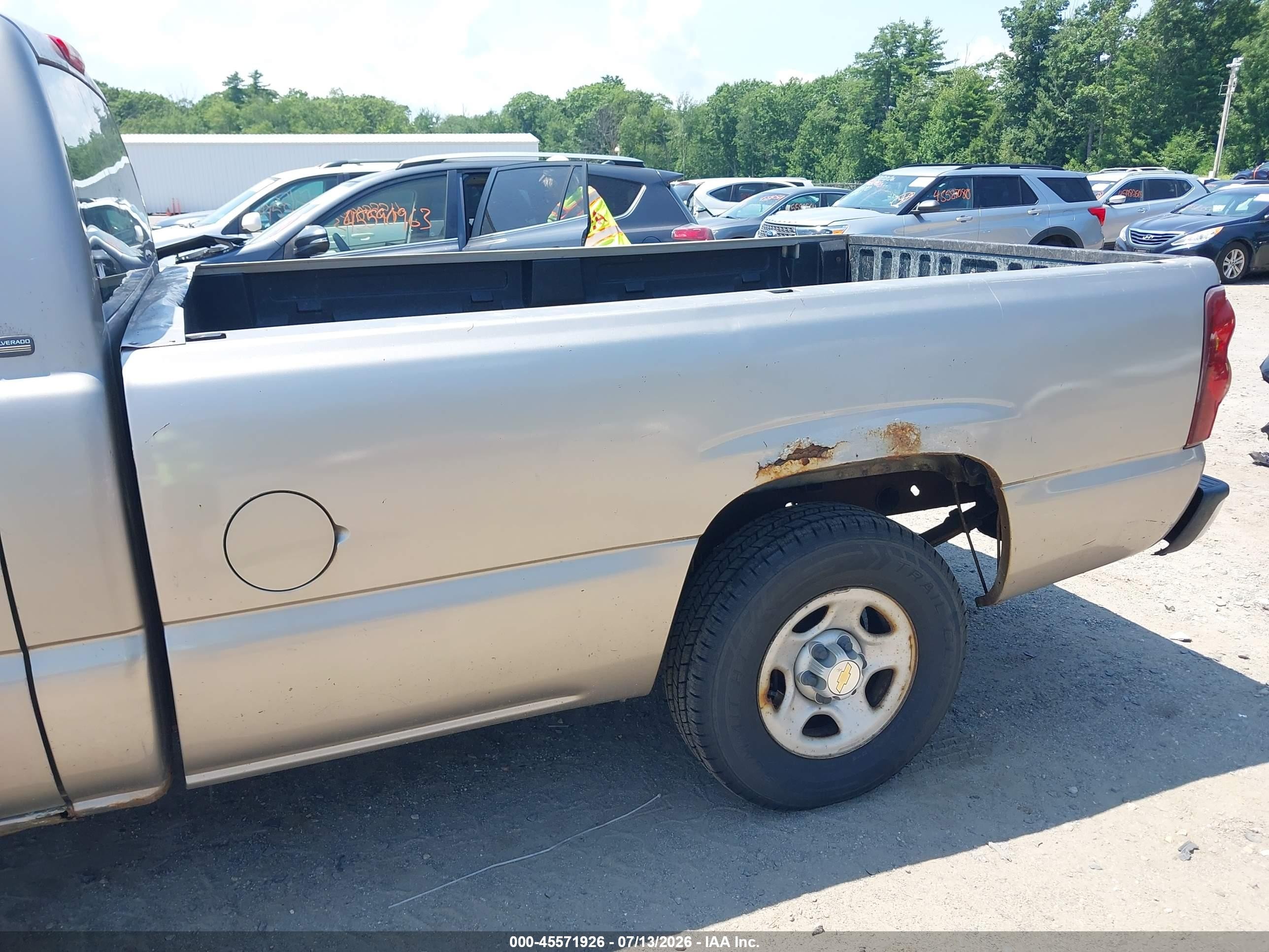 2003 Chevrolet Silverado 1500 Work Truck Tan vin: 1GCEC14VX3Z132000