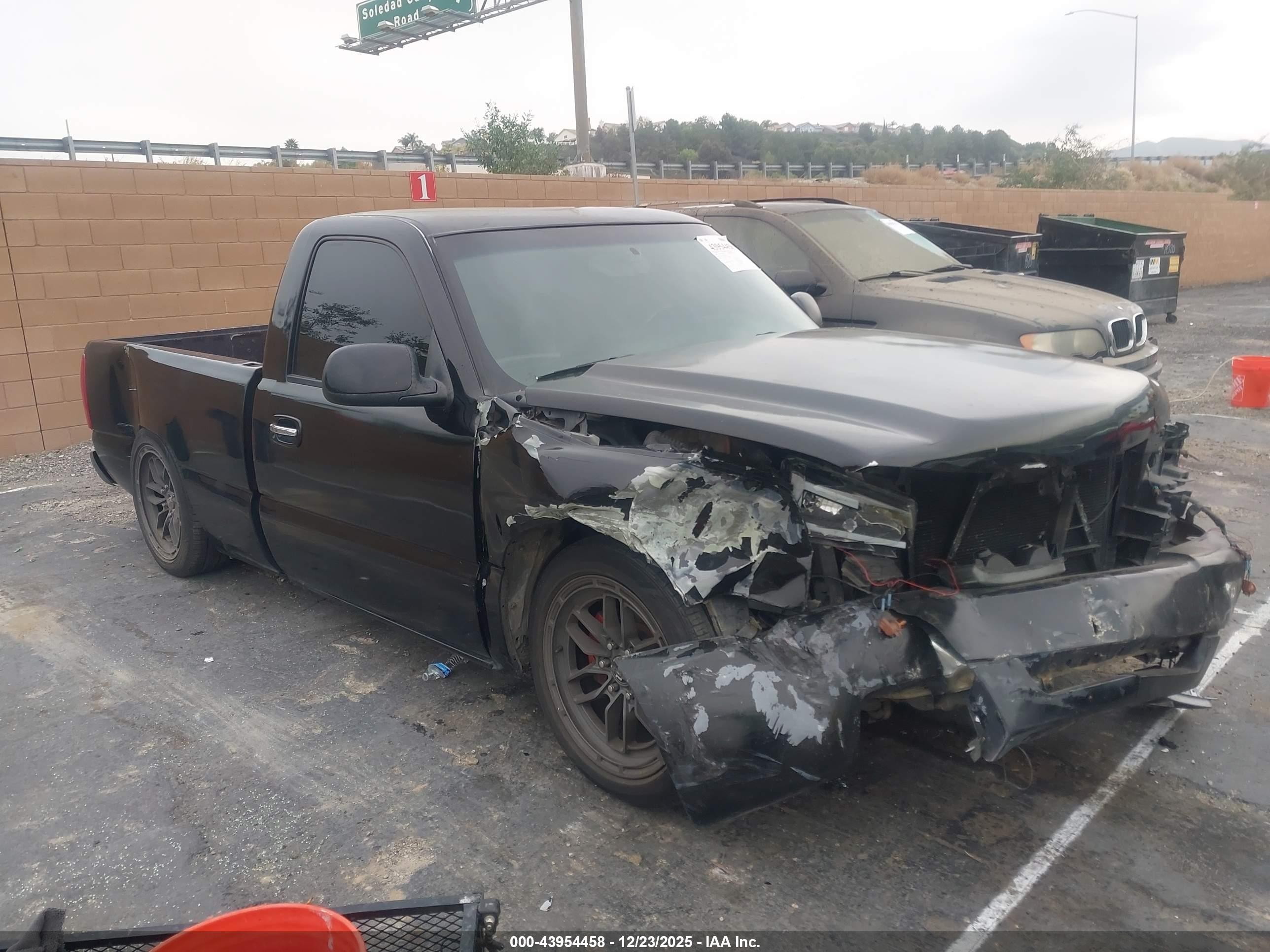 2005 Chevrolet Silverado 1500 Work Truck Black vin: 1GCEC14VX5Z192443