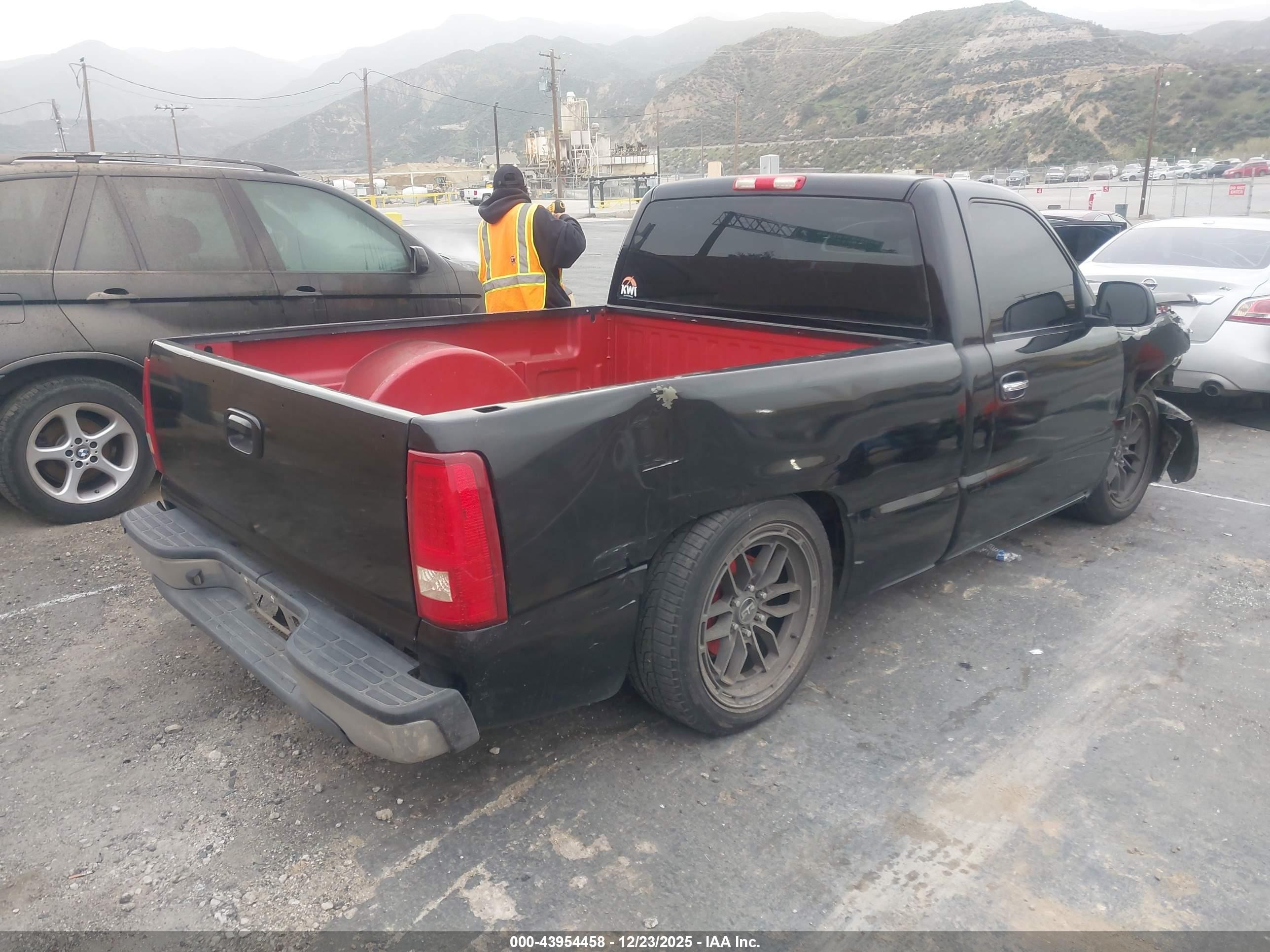 2005 Chevrolet Silverado 1500 Work Truck Black vin: 1GCEC14VX5Z192443