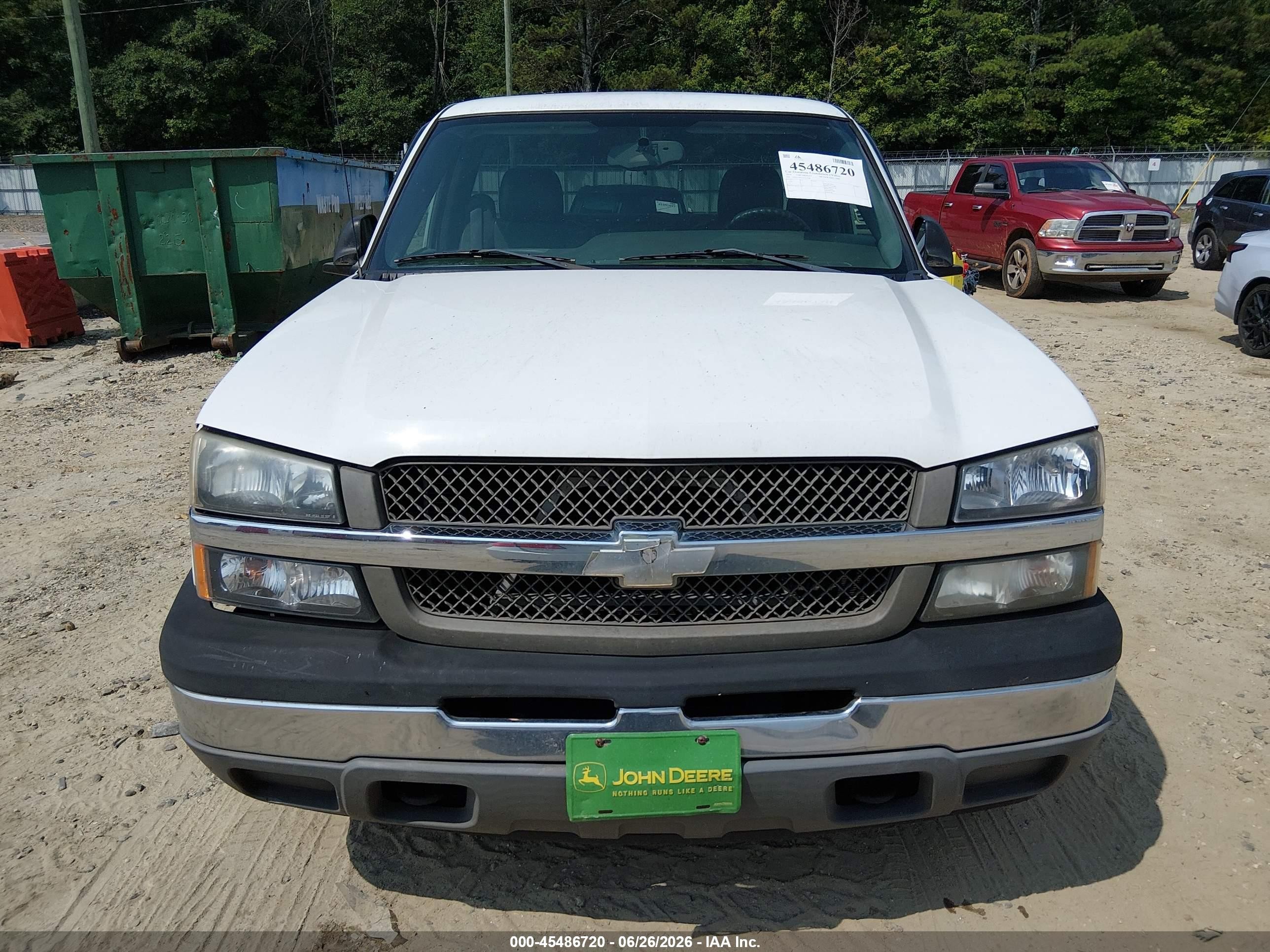 2005 Chevrolet Silverado 1500 Work Truck White vin: 1GCEC14VX5Z213548