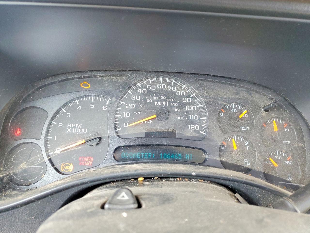 2005 Chevrolet Silverado C1500 White vin: 1GCEC14VX5Z237221