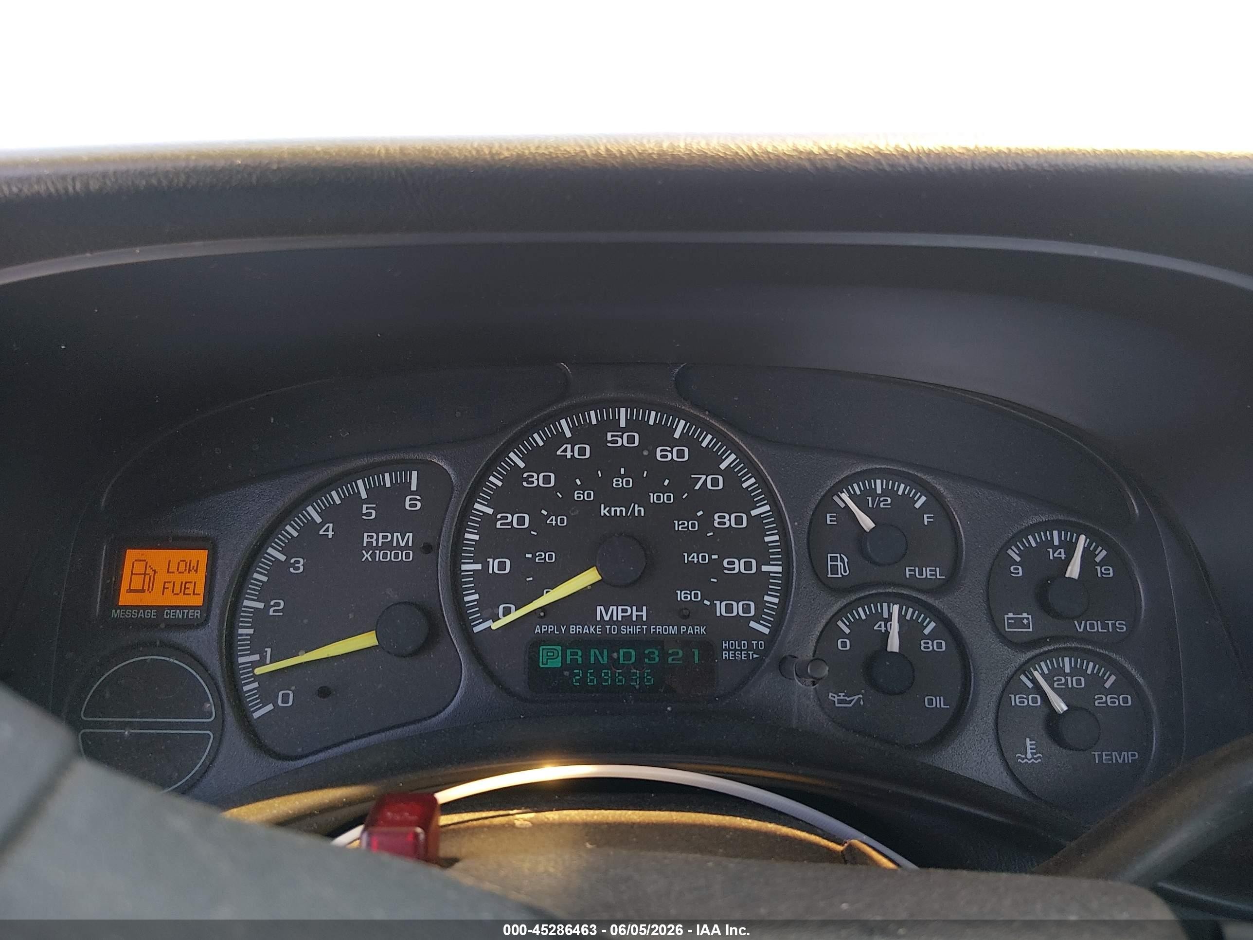 2000 Chevrolet Silverado 1500   Белый vin: 1GCEC14W0YE326686
