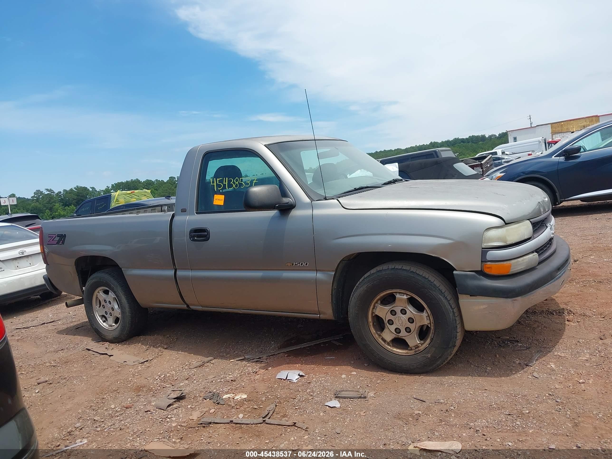 2001 Chevrolet Silverado 1500   Tan vin: 1GCEC14W11Z107217