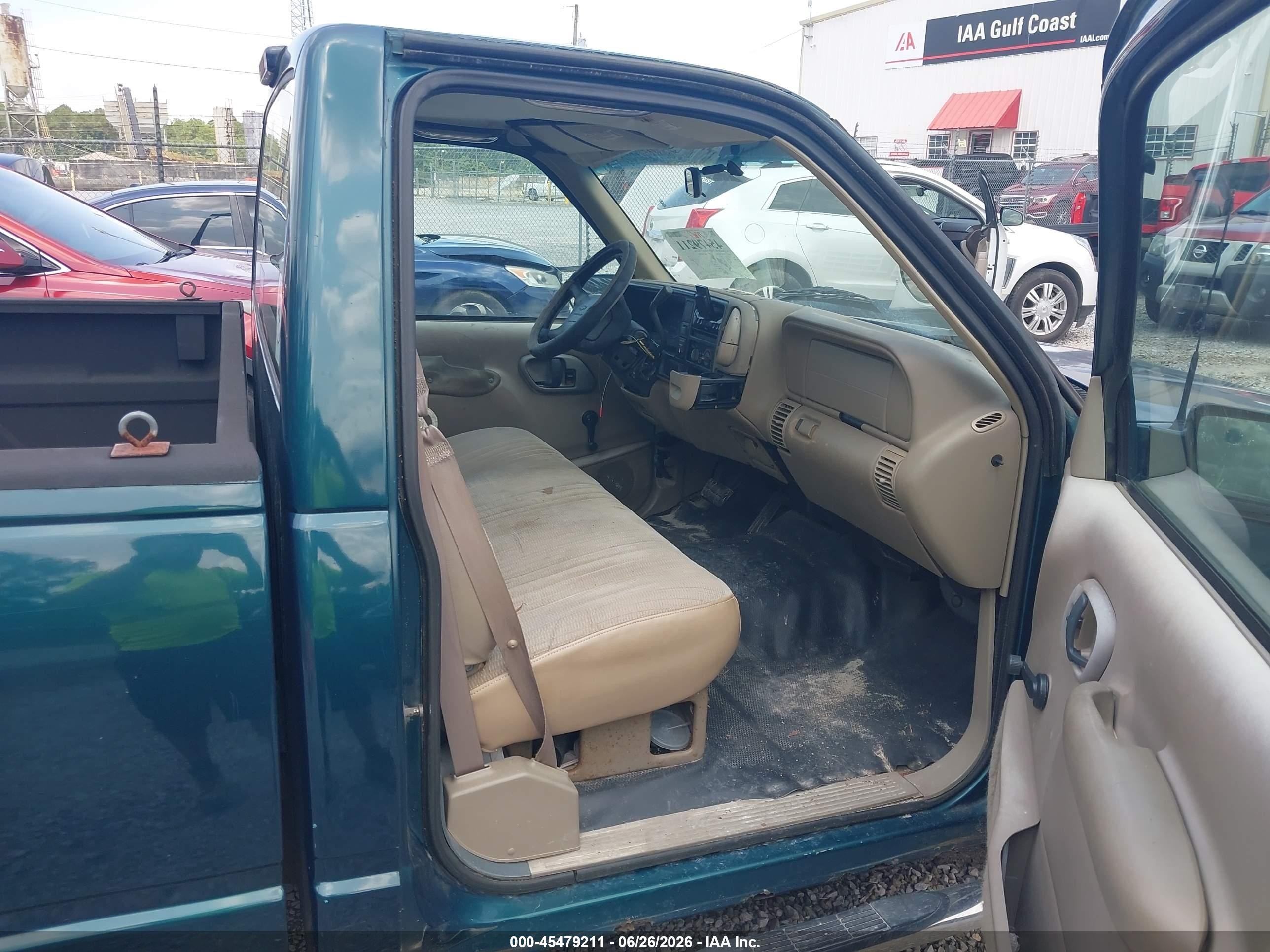 1997 Chevrolet C/k 1500 Work Fleetside W/t Green vin: 1GCEC14W1VZ239576