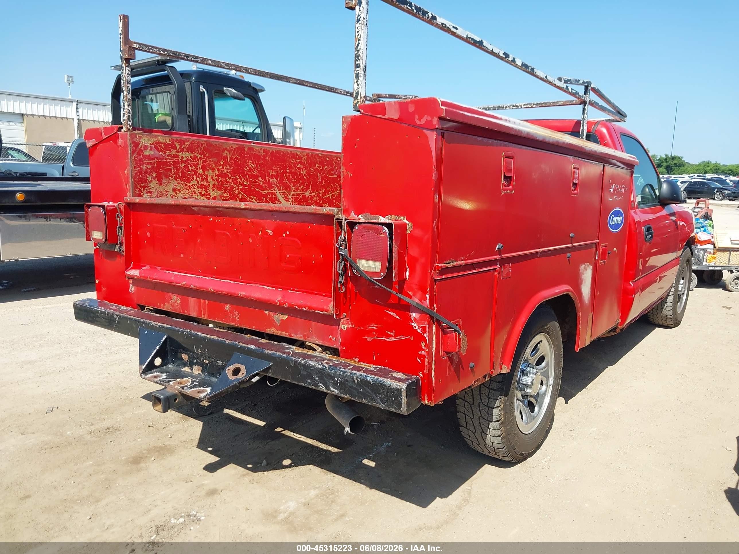 2000 Chevrolet Silverado 1500   Red vin: 1GCEC14W1YE118333