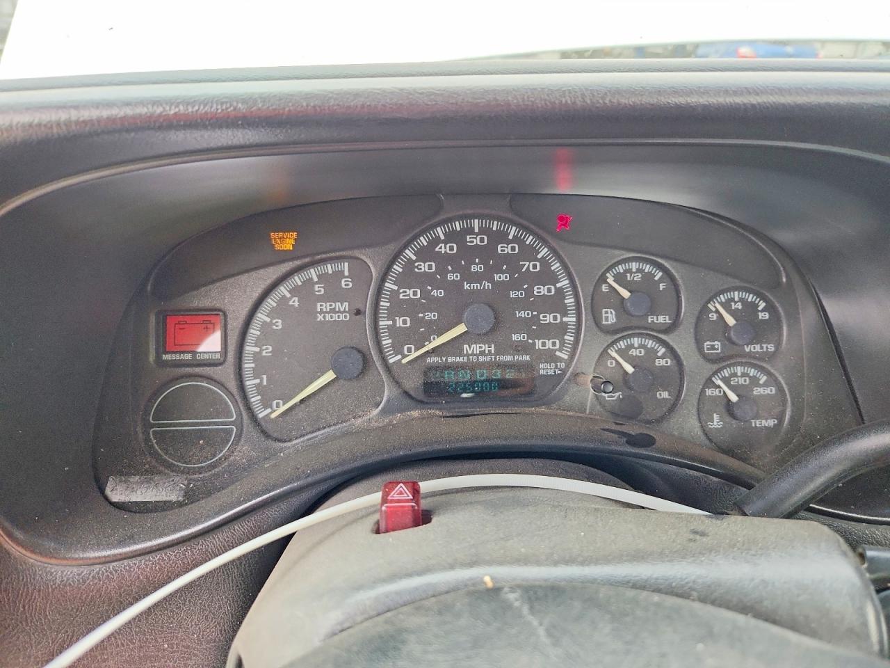 2001 Chevrolet Silverado C1500 White vin: 1GCEC14W21Z117349