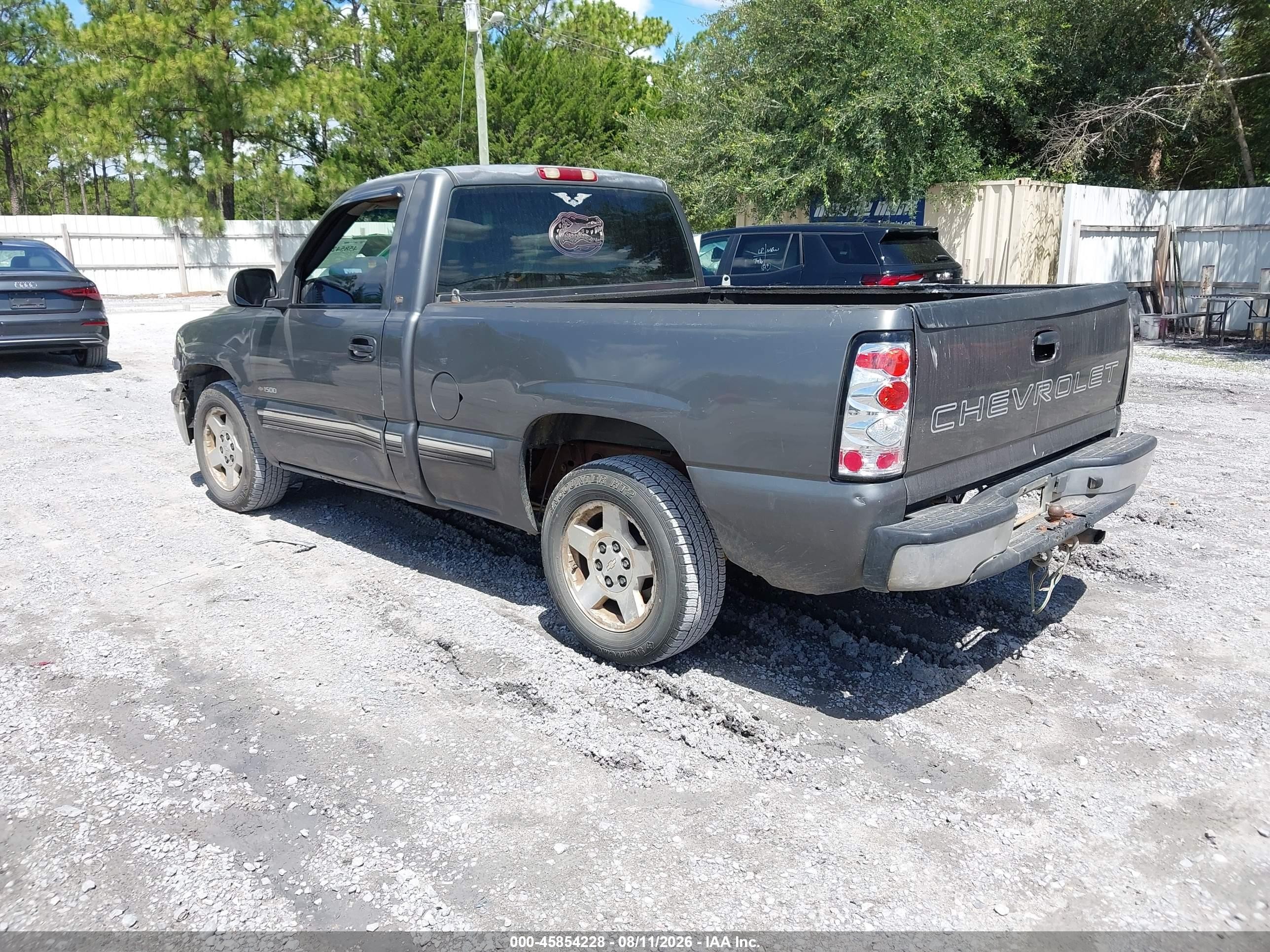 2002 Chevrolet Silverado 1500   Gray vin: 1GCEC14W22Z201236