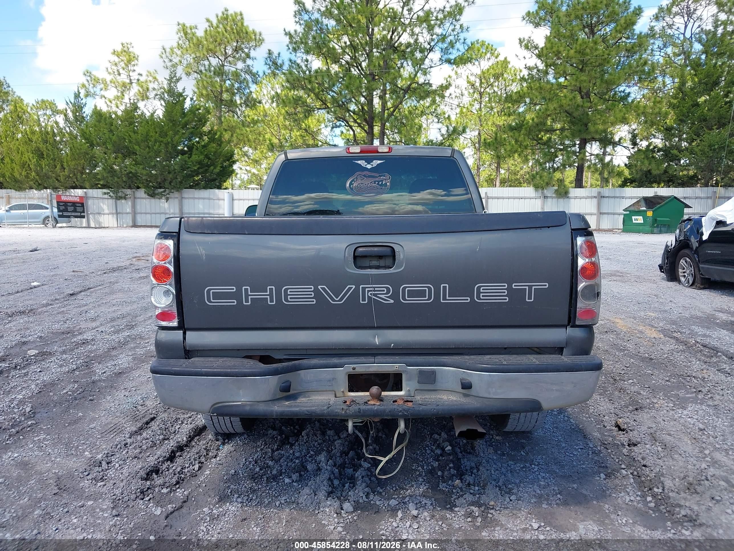 2002 Chevrolet Silverado 1500   Gray vin: 1GCEC14W22Z201236