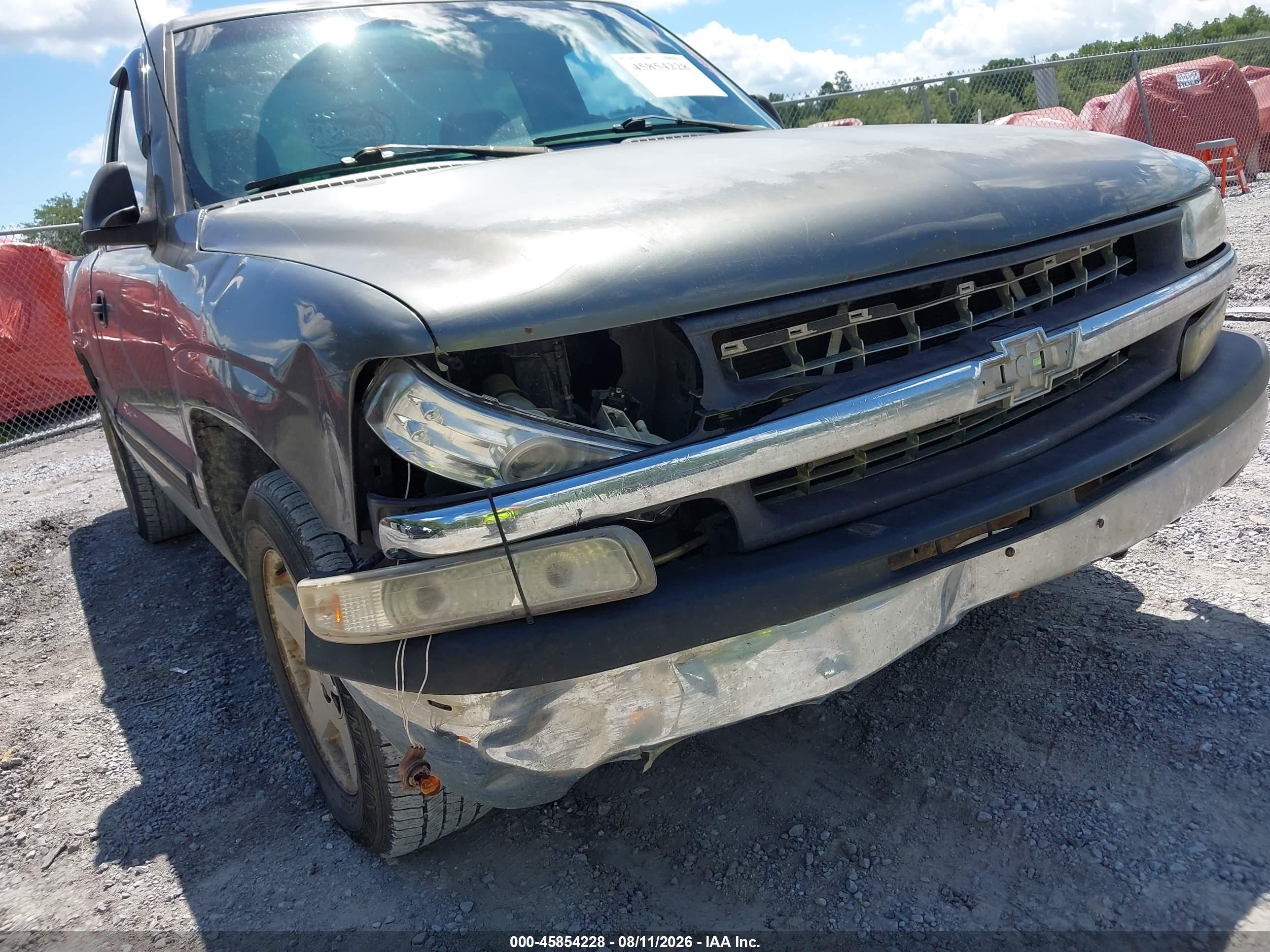 2002 Chevrolet Silverado 1500   Gray vin: 1GCEC14W22Z201236