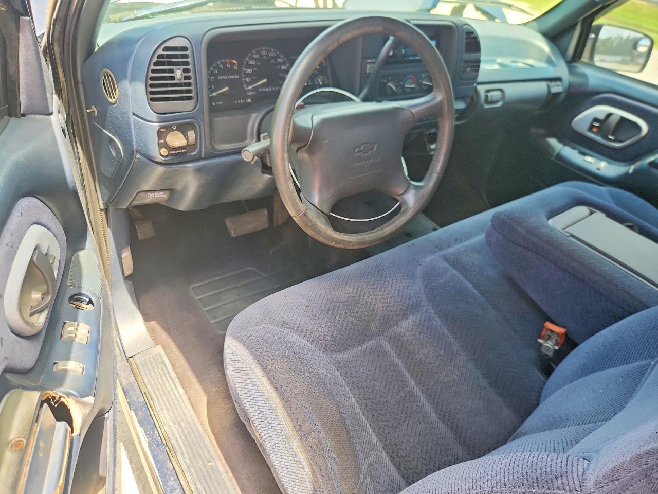 1996 Chevrolet Gmt-400 C1500 Blue vin: 1GCEC14W2TZ132128