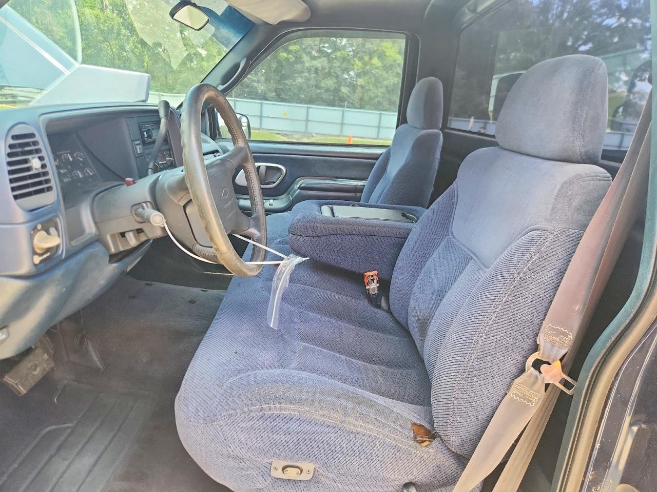 1996 Chevrolet Gmt-400 C1500 Blue vin: 1GCEC14W2TZ132128
