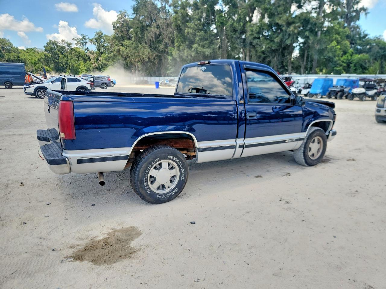 1996 Chevrolet Gmt-400 C1500 Blue vin: 1GCEC14W2TZ132128