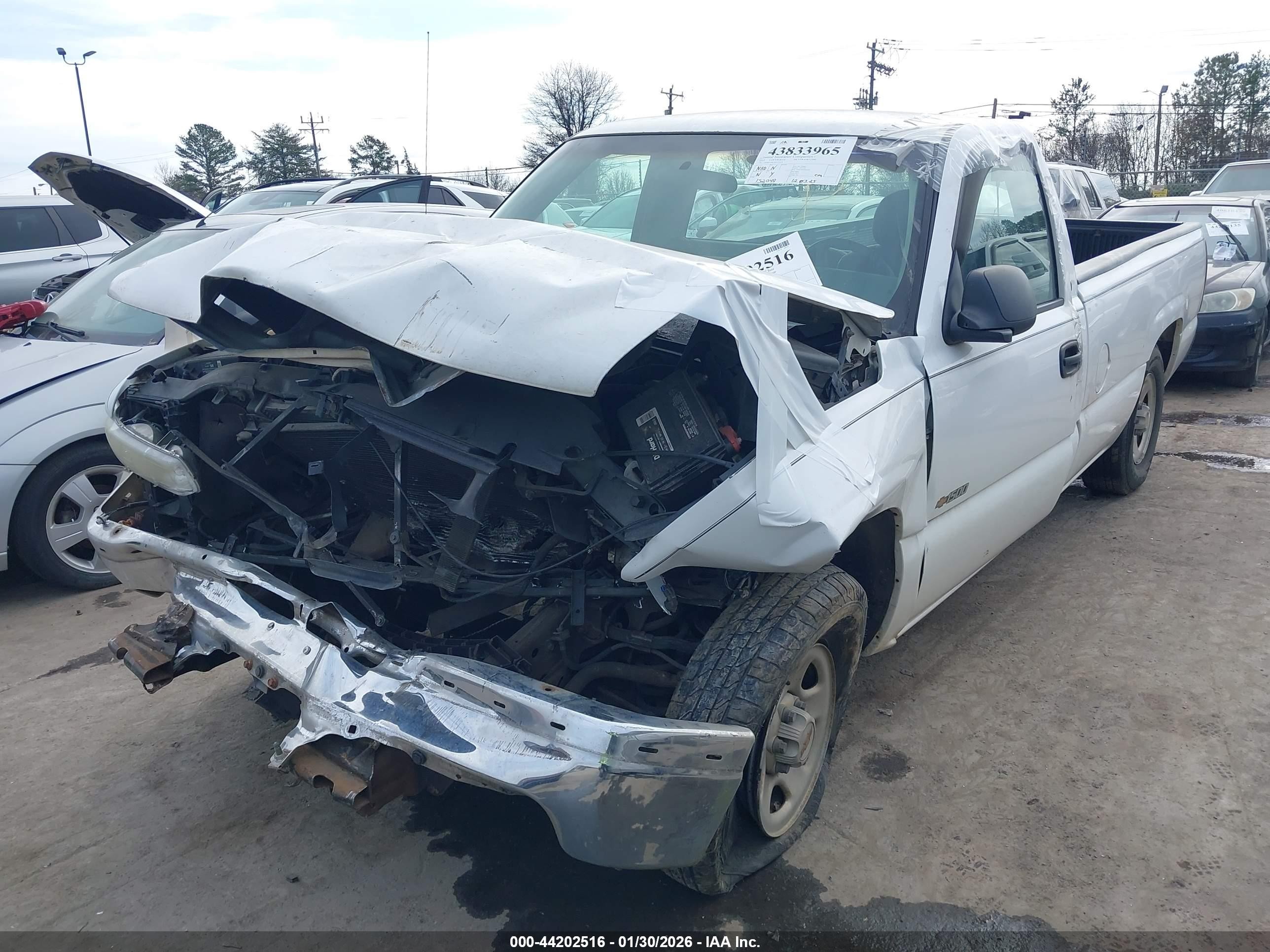 1999 Chevrolet Silverado 1500   White vin: 1GCEC14W2XE212638