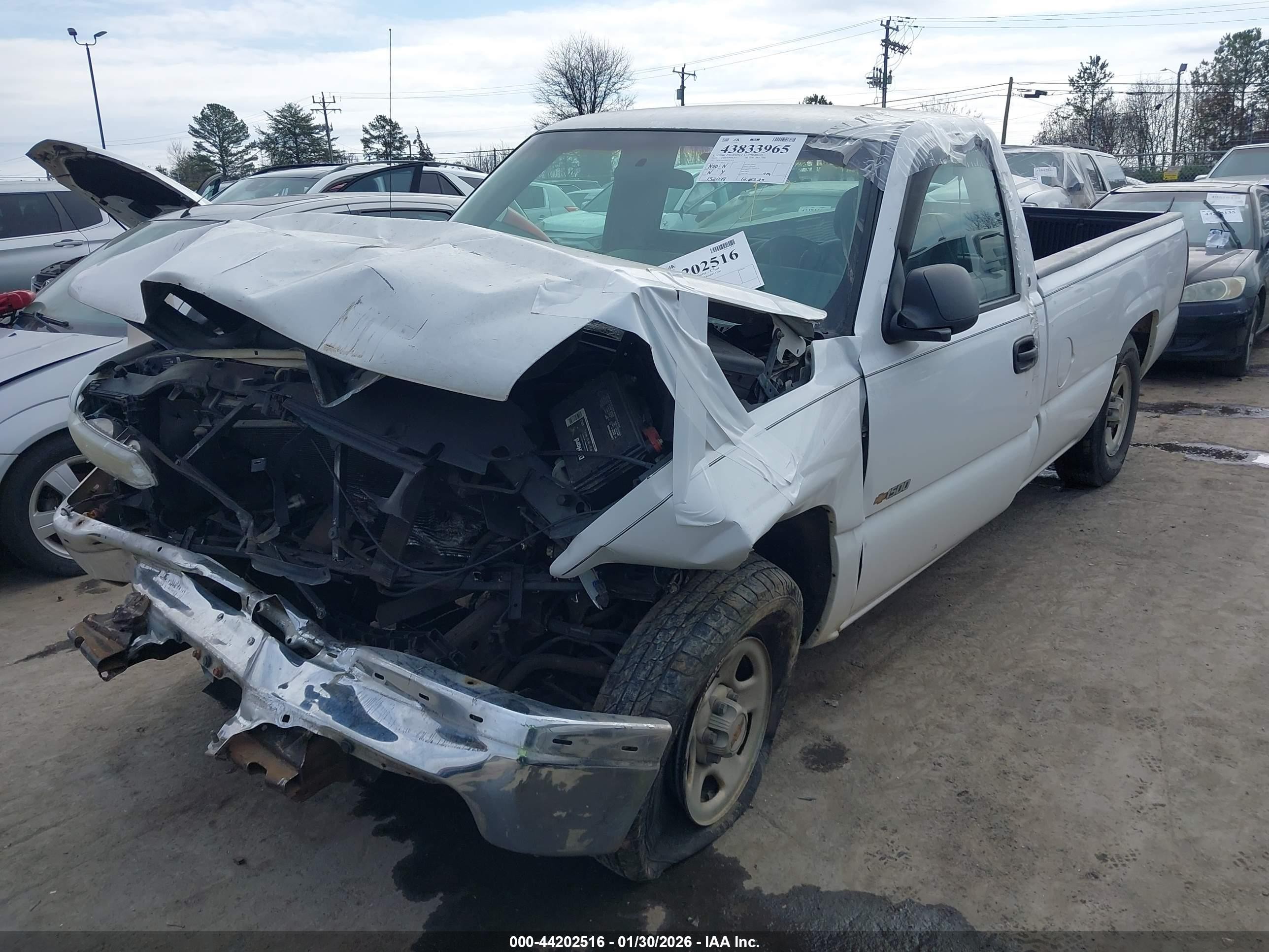 1999 Chevrolet Silverado 1500   White vin: 1GCEC14W2XE212638