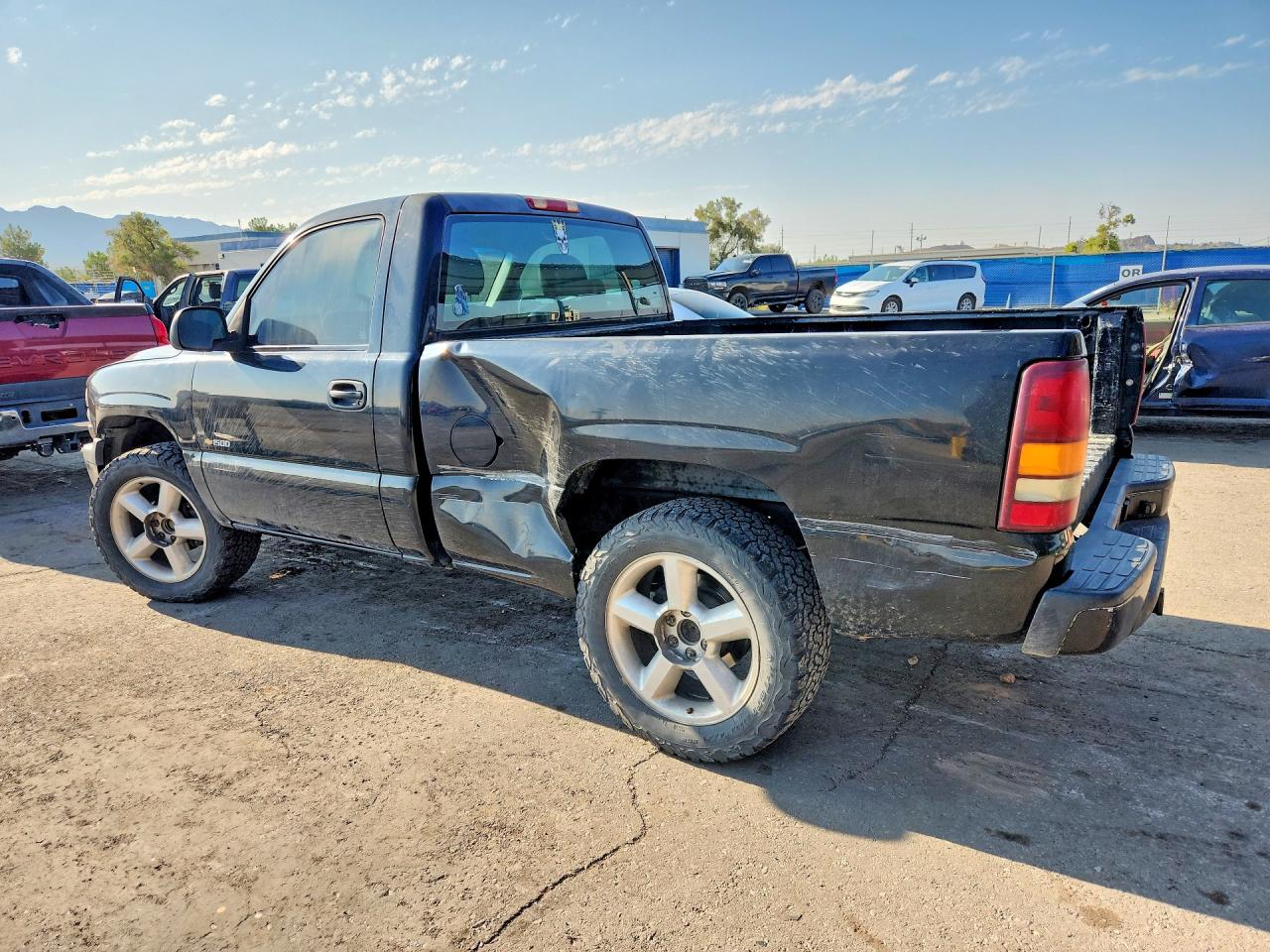 2001 Chevrolet Silverado C1500 Черный vin: 1GCEC14W31Z208713