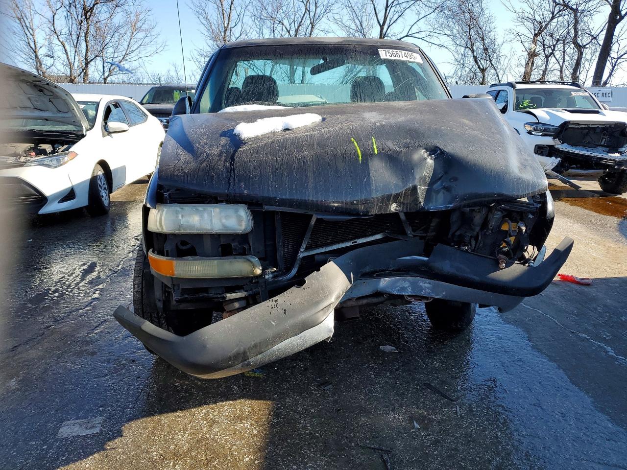 2001 Chevrolet Silverado C1500 Черный vin: 1GCEC14W31Z254171